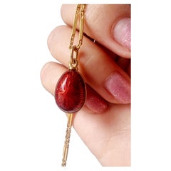 Vintage Beautiful Russian style 18K gold red enameled egg pendant