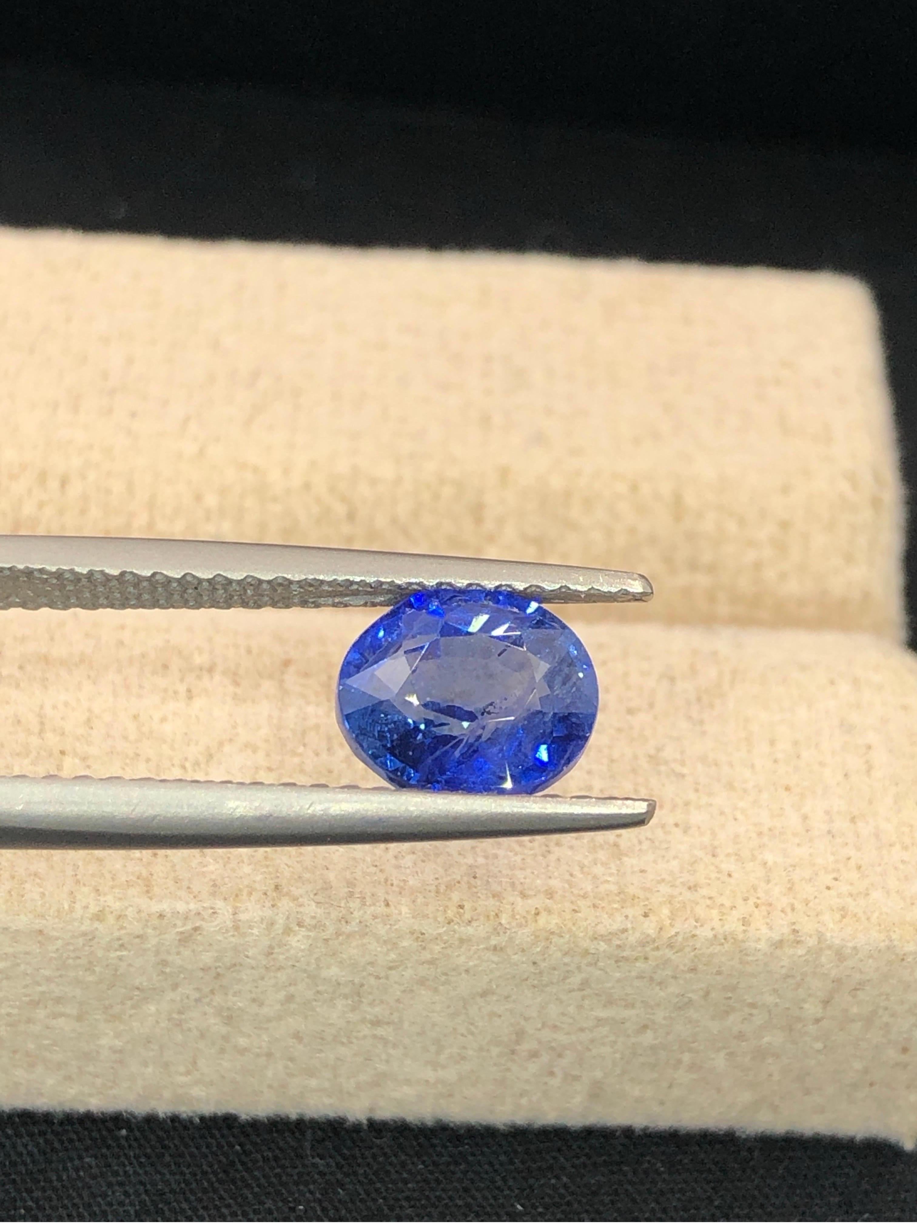 da uomo o donna Bellissimo Zaffiro 1,98 ct Blu Riscaldato Ceylon Ovale VS in vendita