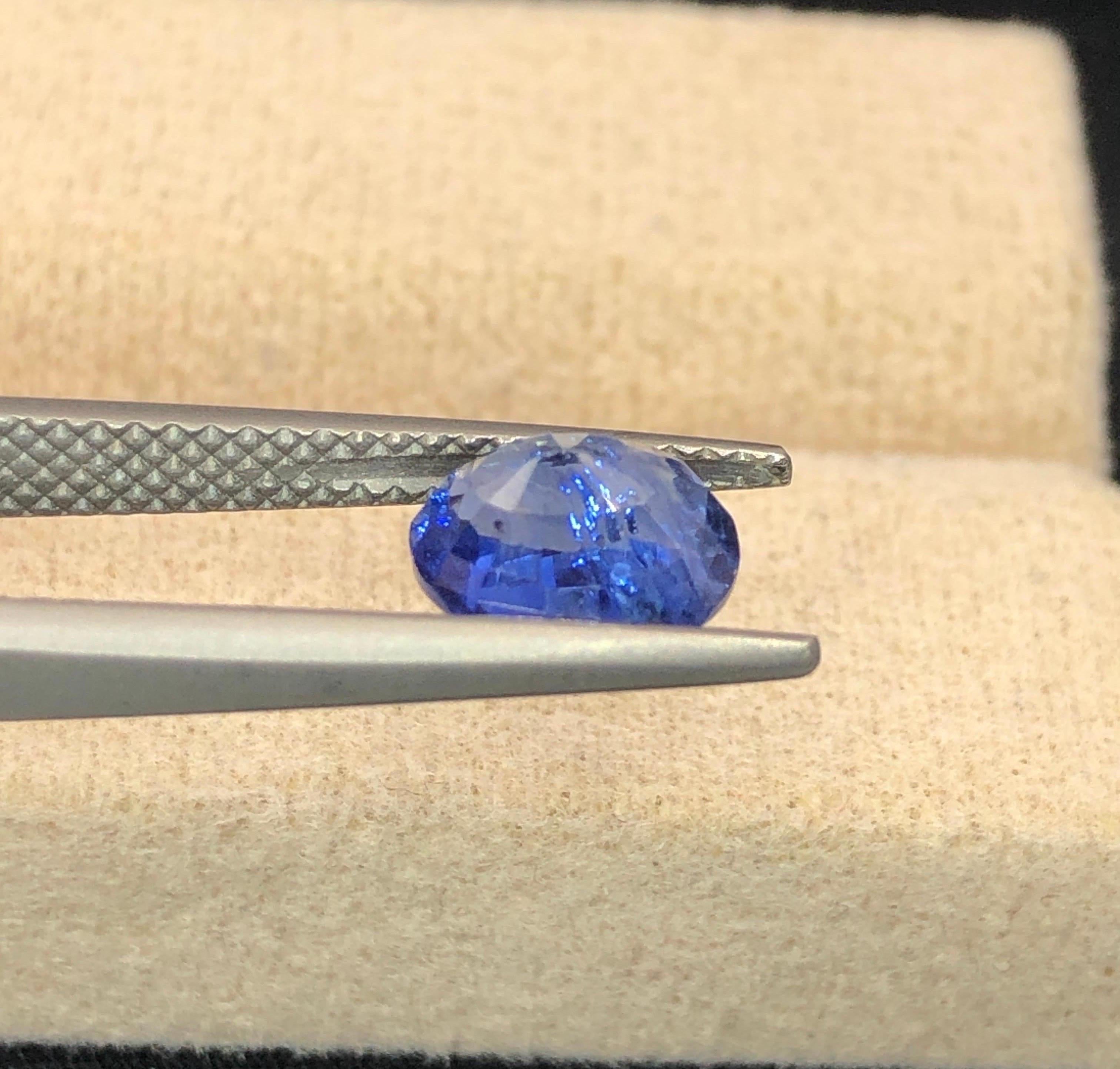 Bellissimo Zaffiro 1,98 ct Blu Riscaldato Ceylon Ovale VS in vendita 2