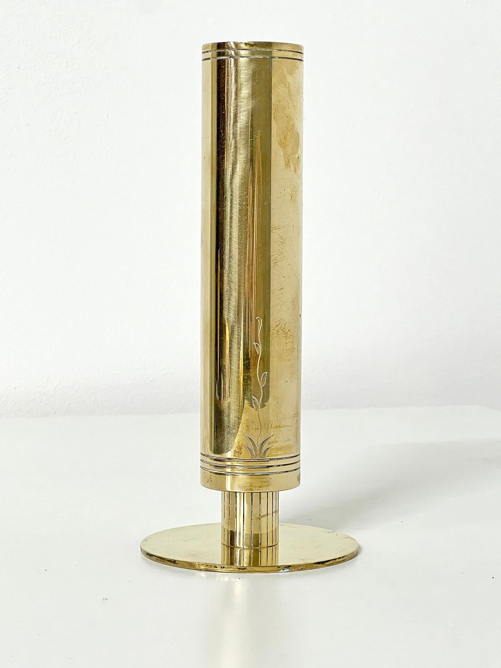 Beautiful Scandinavian Modern vase in brass, anonymous, ca 1950's - 1960's.
Good vintage condition, wear and patina consistent with age and use. 
Brass patina, scratches and marks, some smaller rust spots. Wear inside the vase. 