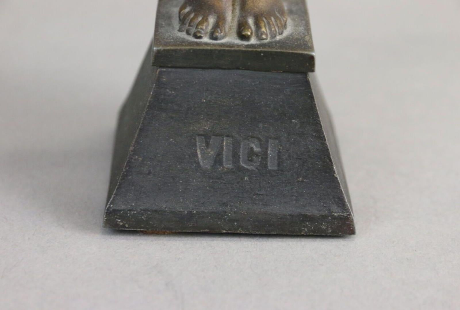 Schöne Skulptur Auguste MOREAU „Vici“ 19. Jahrhundert im Angebot 1