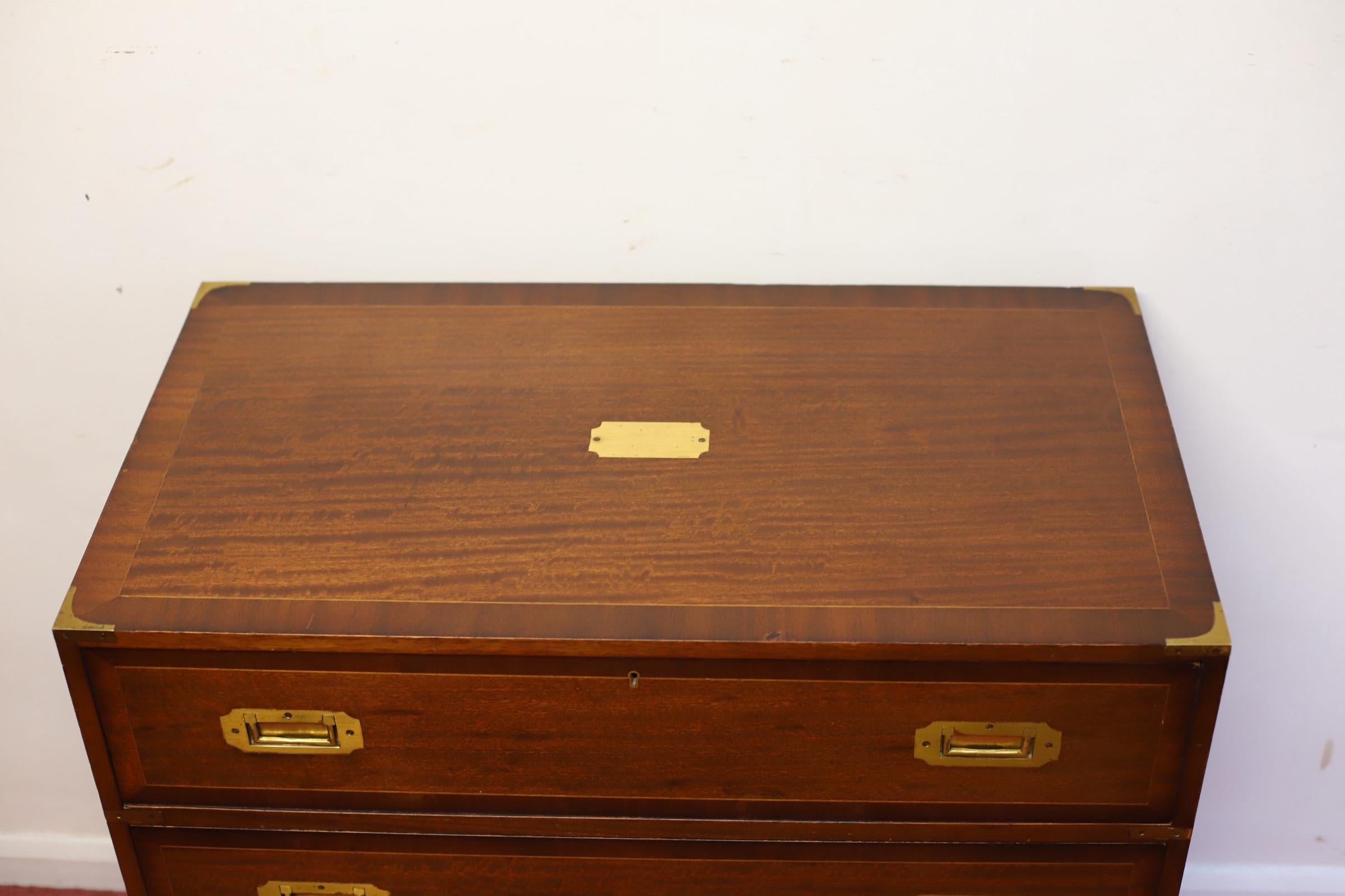 Beautiful Secretary Military Campaign Chest Of Drawers  In Good Condition For Sale In Crawley, GB