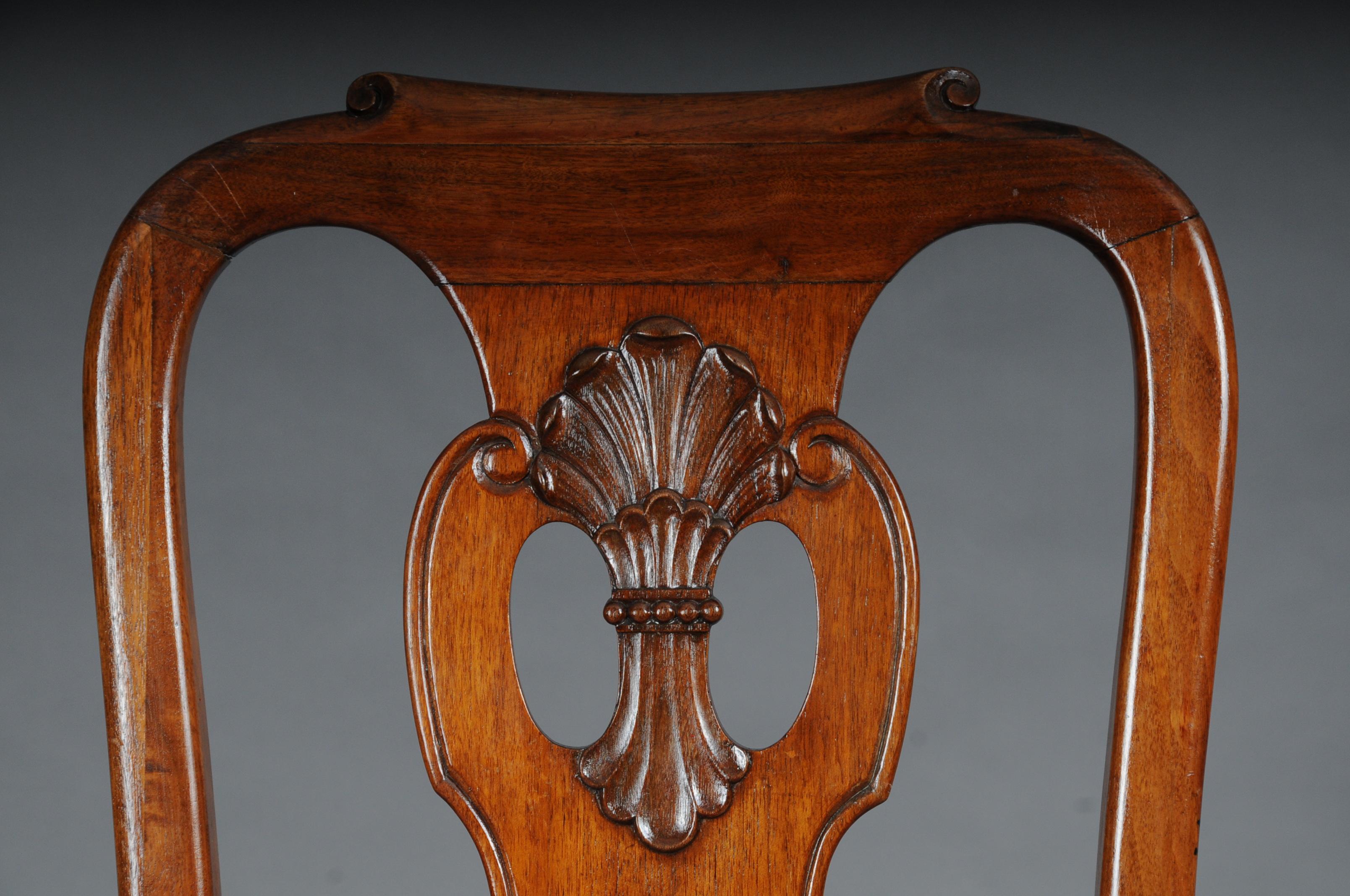 Walnut Beautiful Set of 4 English Baroque Chairs, circa 1880 For Sale
