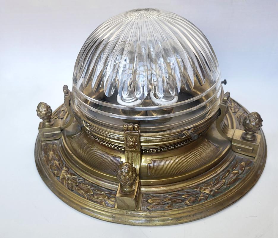 Beautiful Set of 4 Rare Glass and Brass Ceiling Lights Flush Mounts 1900 In Good Condition For Sale In Berlin, DE