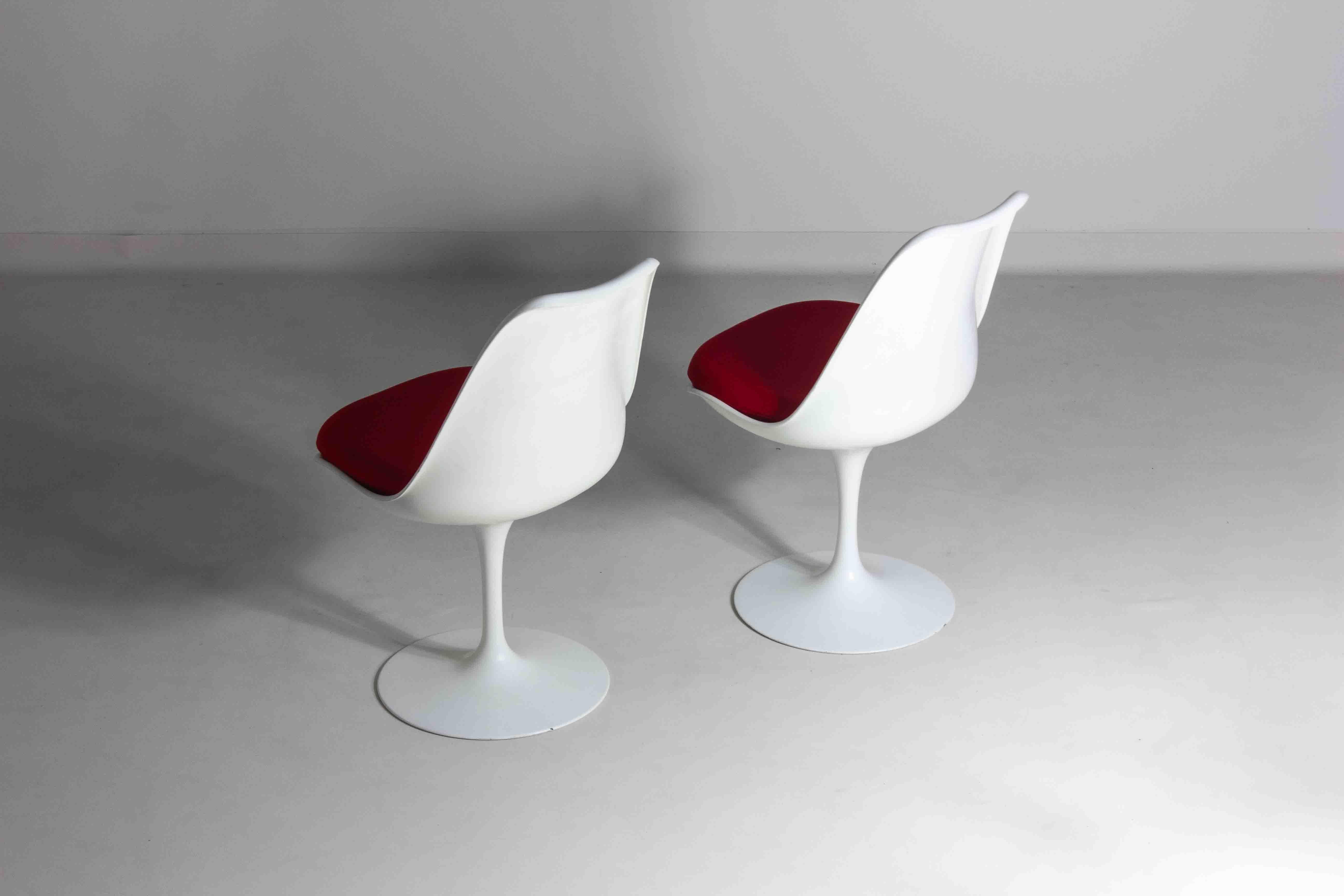 Beautiful set of 5 tulip chairs by Eero Saarinen for Knoll International, 1970s 10