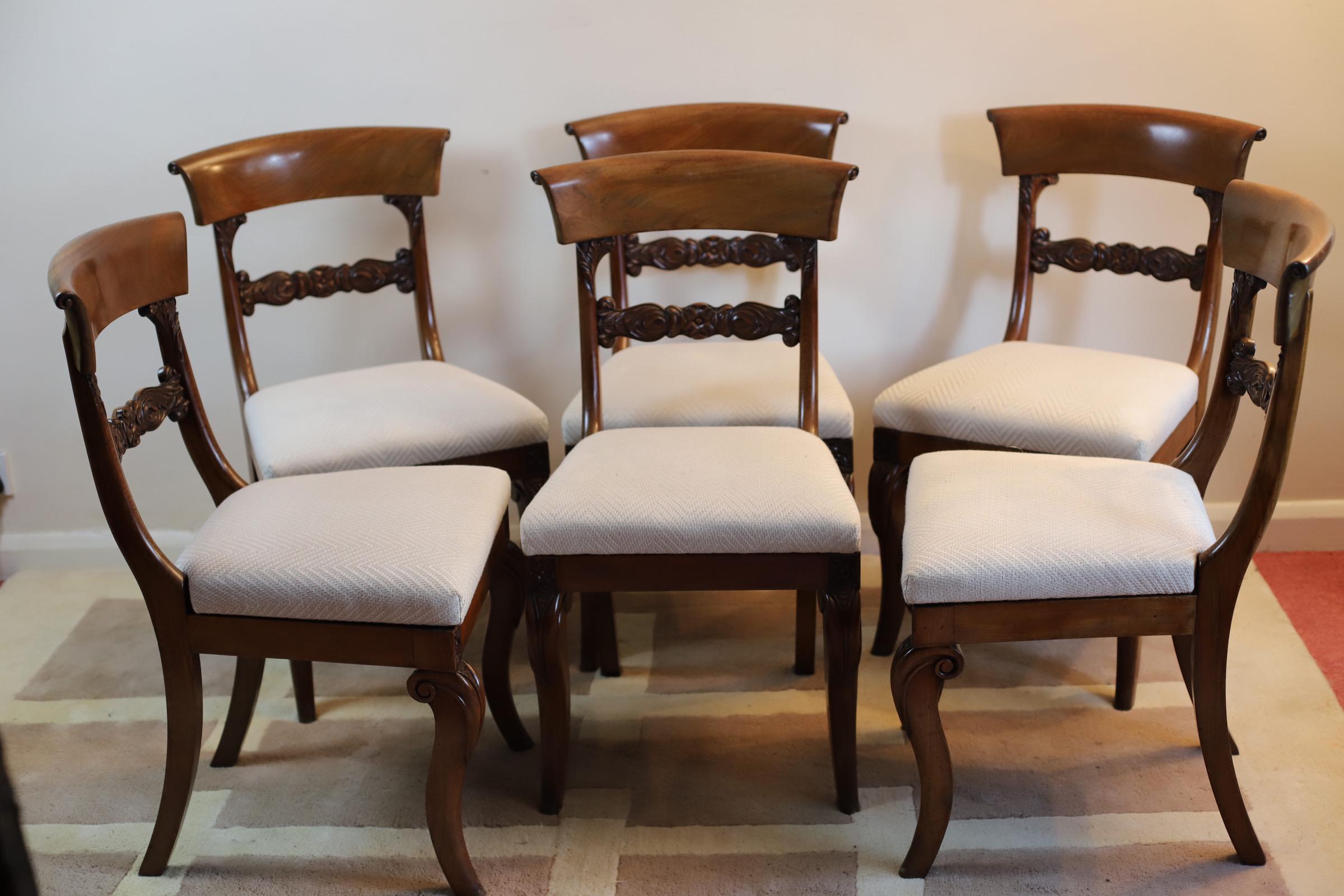 Beautiful Set of 6 William IV Dining Chairs In Fair Condition In Crawley, GB