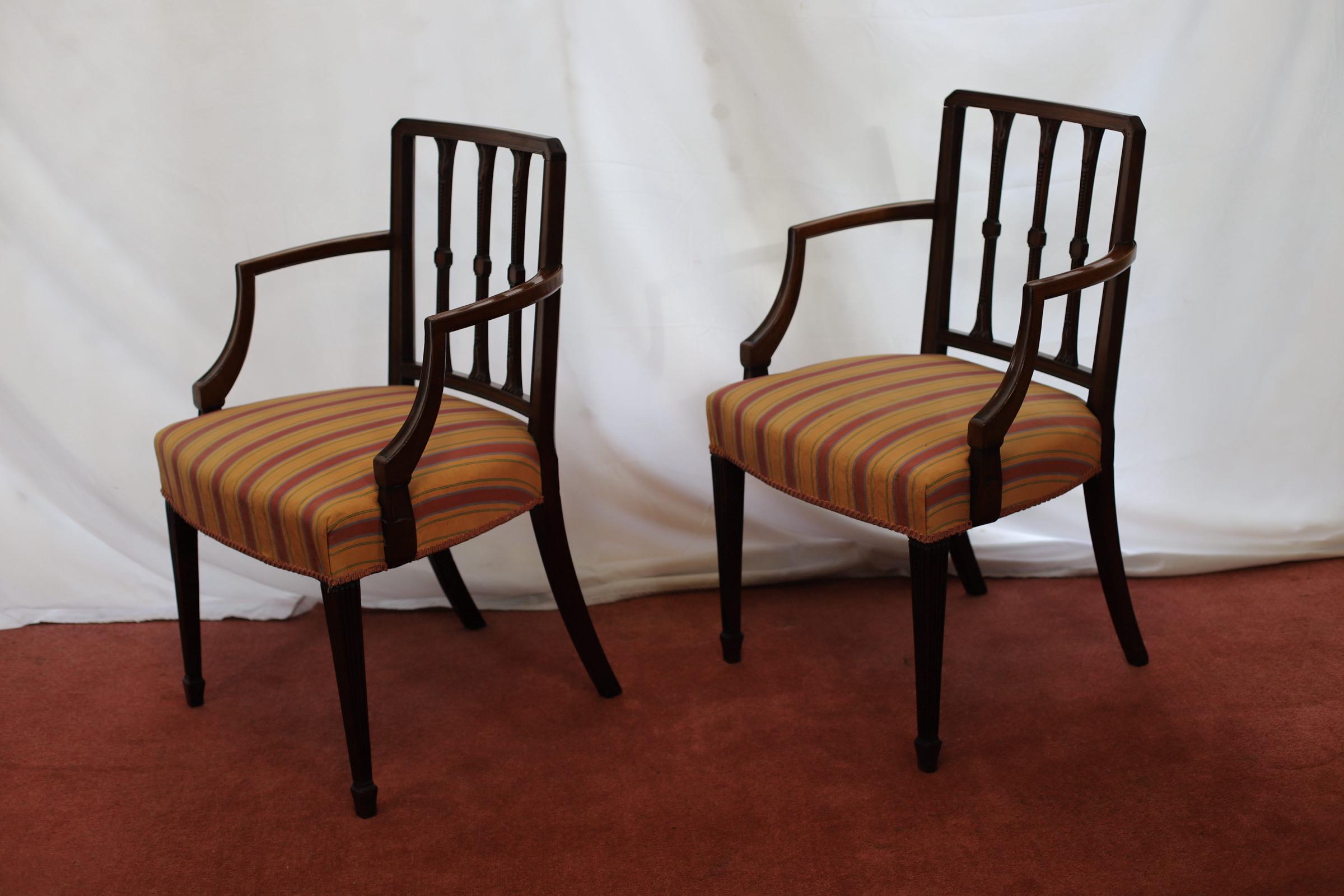 Bellissimo set di otto sedie da pranzo Geaorge III in Oak In condizioni buone in vendita a Crawley, GB
