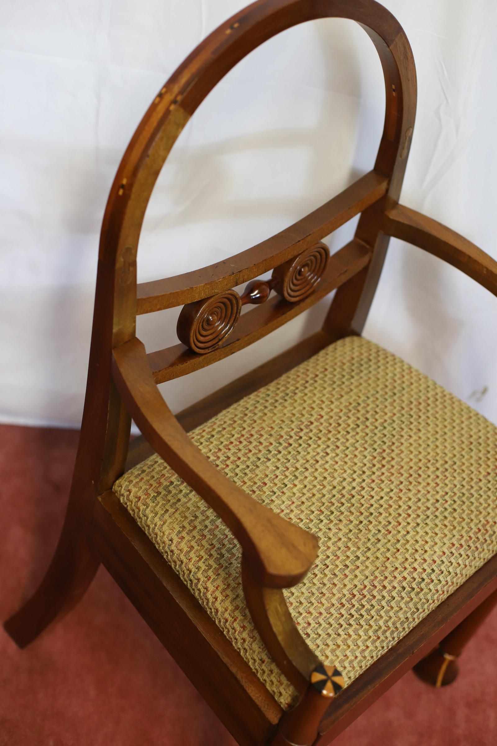 Beautiful Set Of Eight Hooped Back Dining Chairs By Jeremy Green For Sale 3