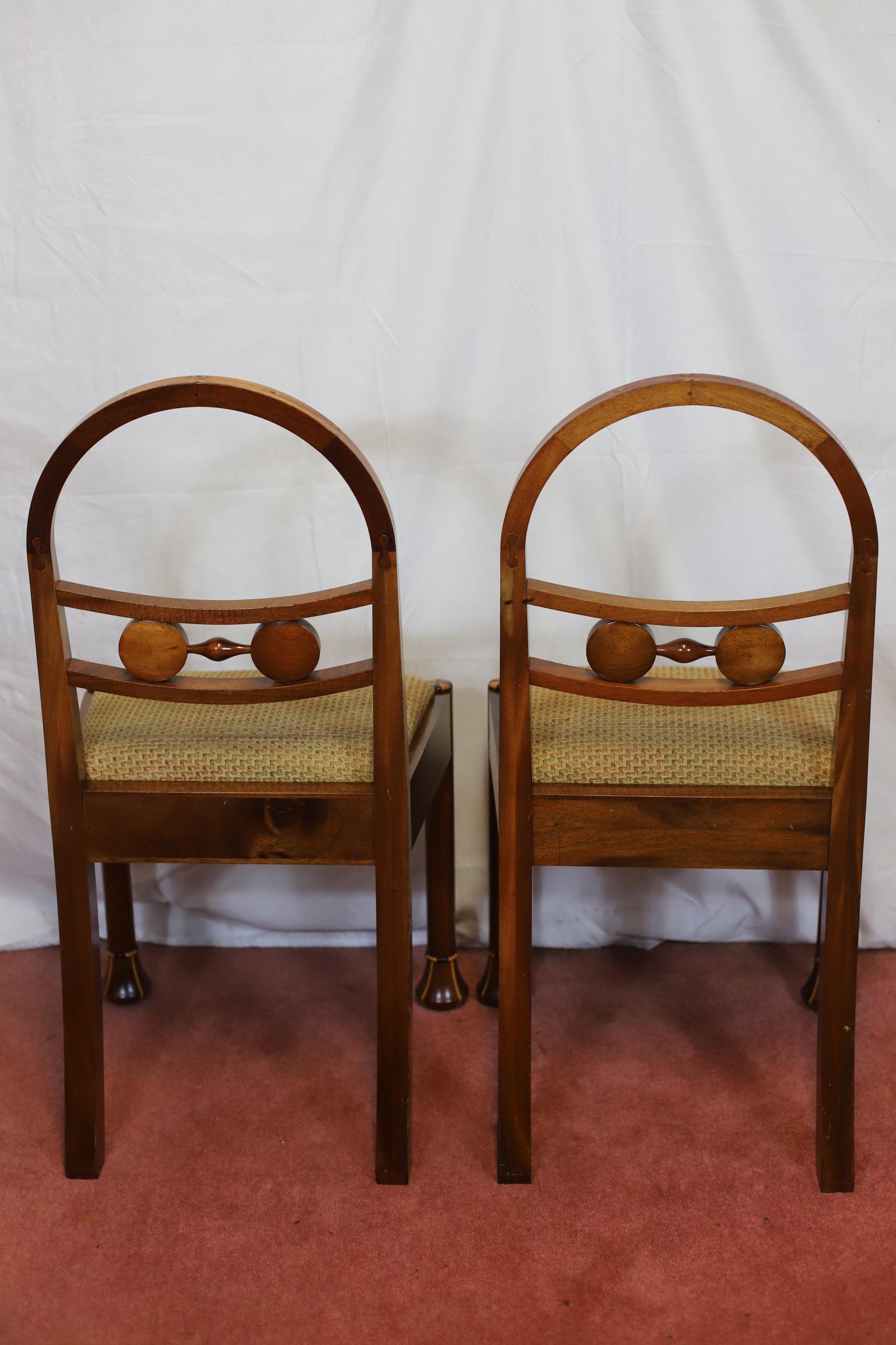 Beautiful Set Of Eight Hooped Back Dining Chairs By Jeremy Green For Sale 9