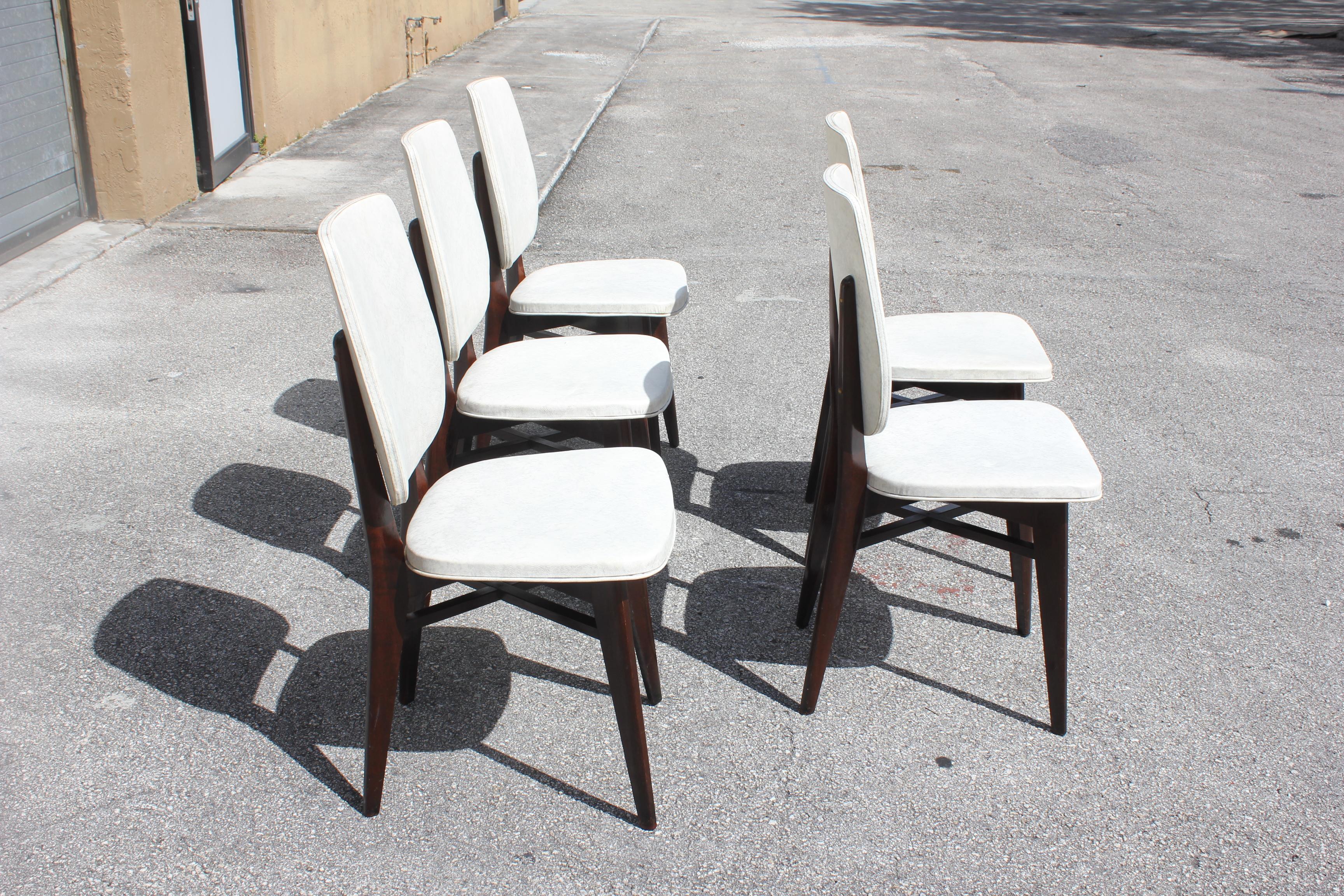 Beautiful Set of Five French Art Deco Solid Mahogany Dining Chairs, circa 1940s For Sale 5