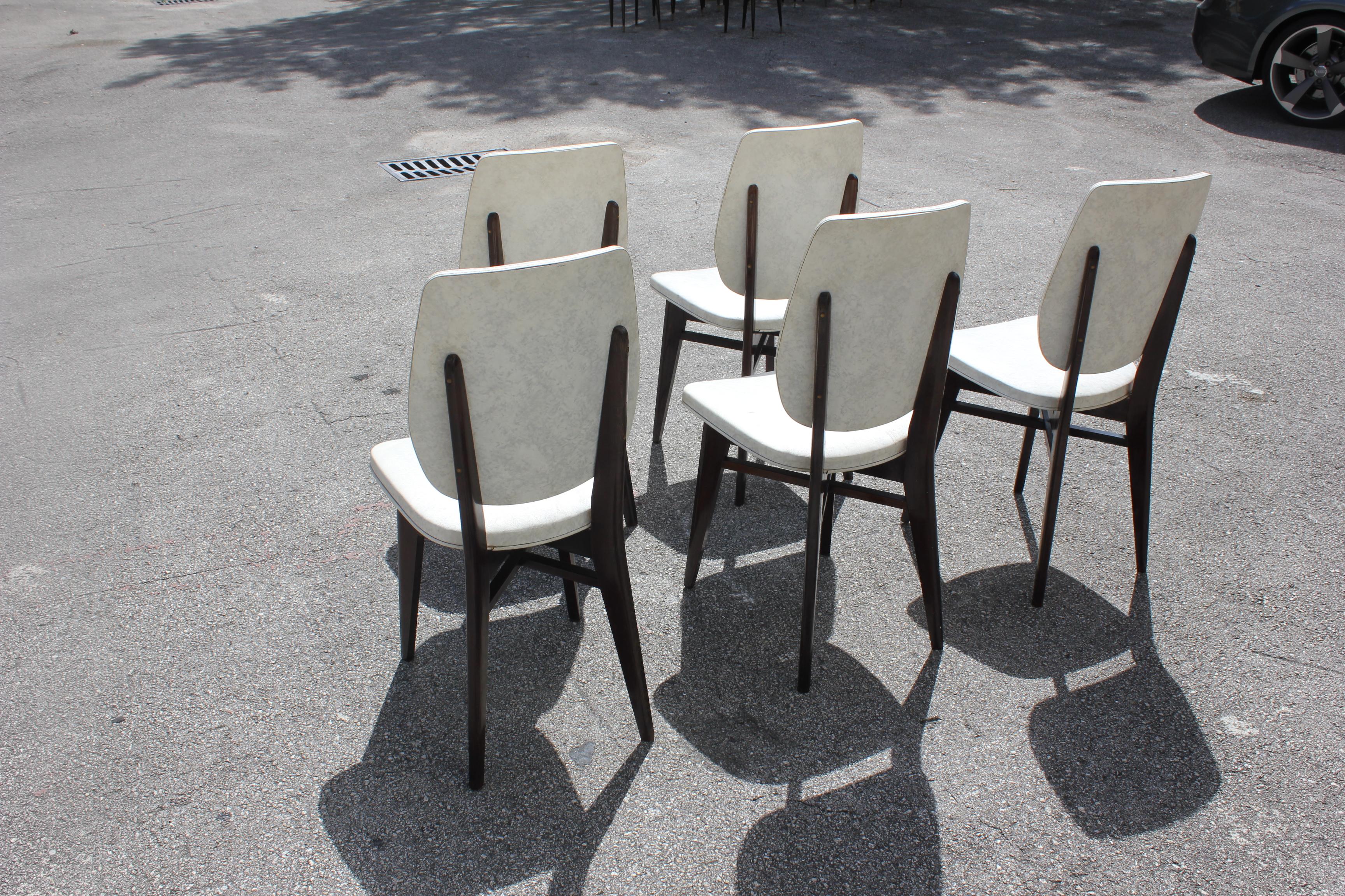 Beautiful Set of Five French Art Deco Solid Mahogany Dining Chairs, circa 1940s For Sale 3