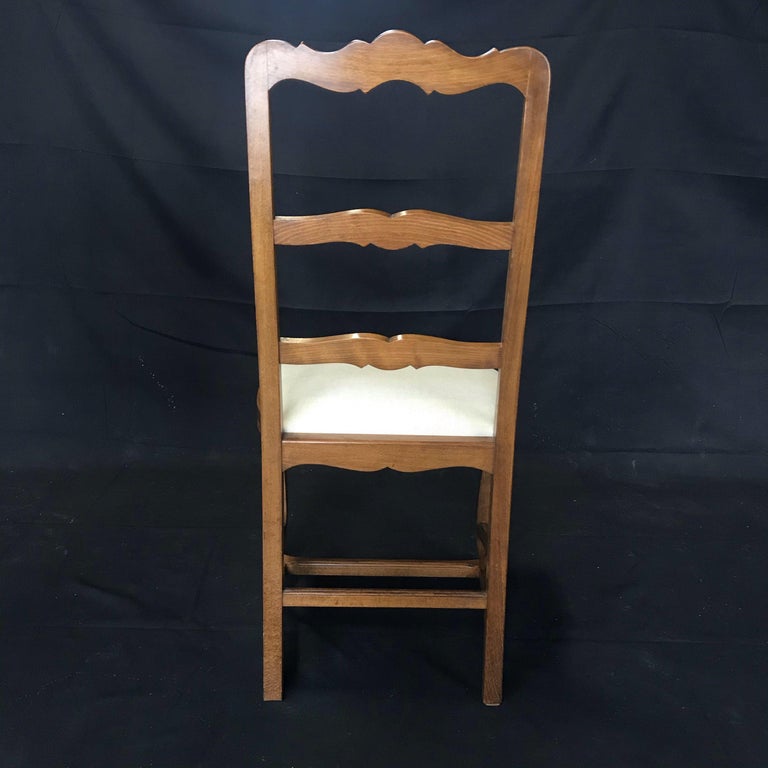 Beautiful Set of Five French Louis XV Ladderback Style Dining Chairs For Sale 7