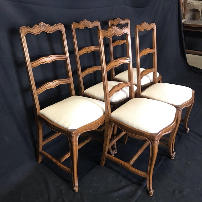 Beautiful Set of Five French Louis XV Ladderback Style Dining Chairs In Good Condition For Sale In Hopewell, NJ