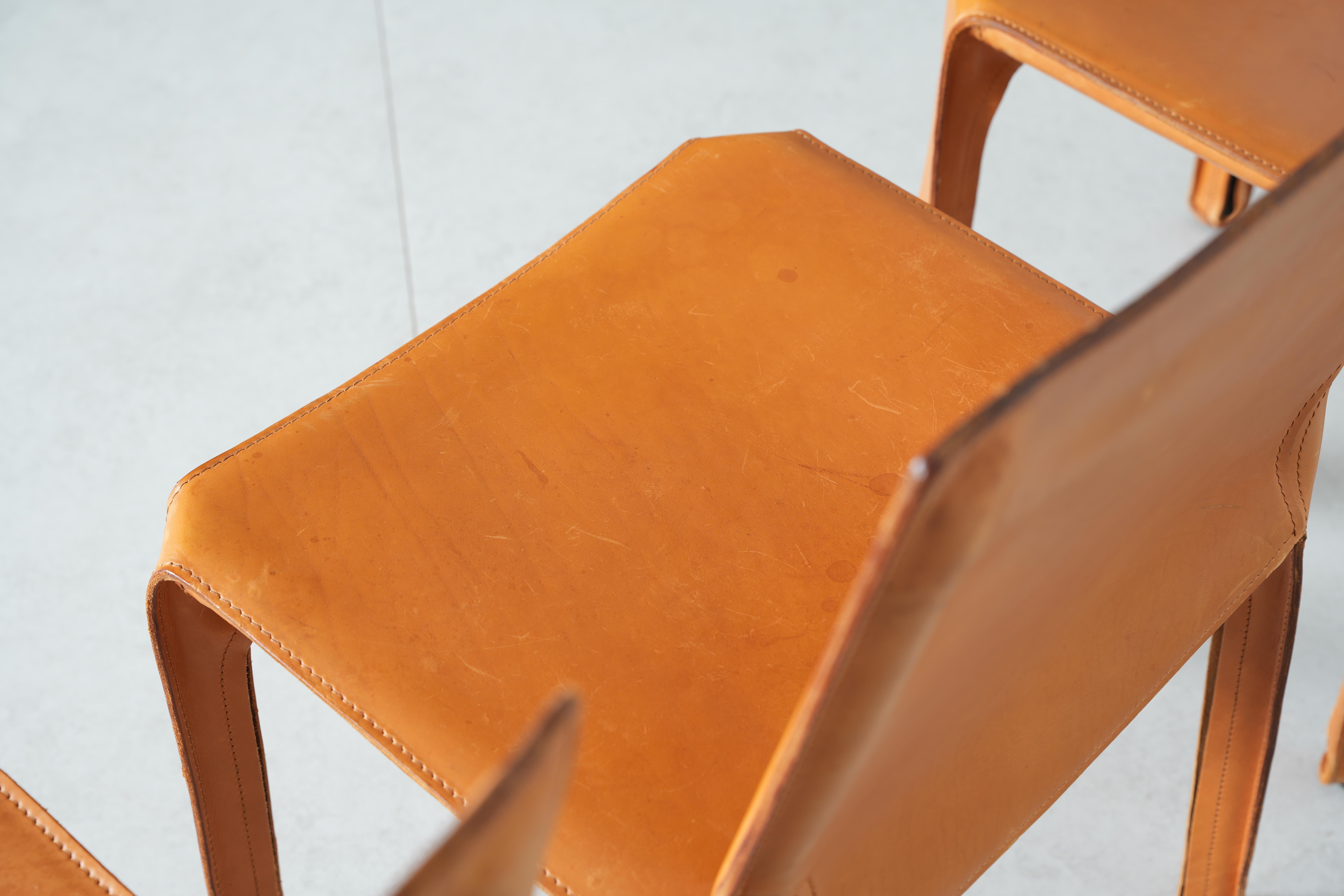 Schöner Satz von sechs Cab 412 Stühlen von Mario Bellini für Cassina, braunes Leder (Stahl) im Angebot