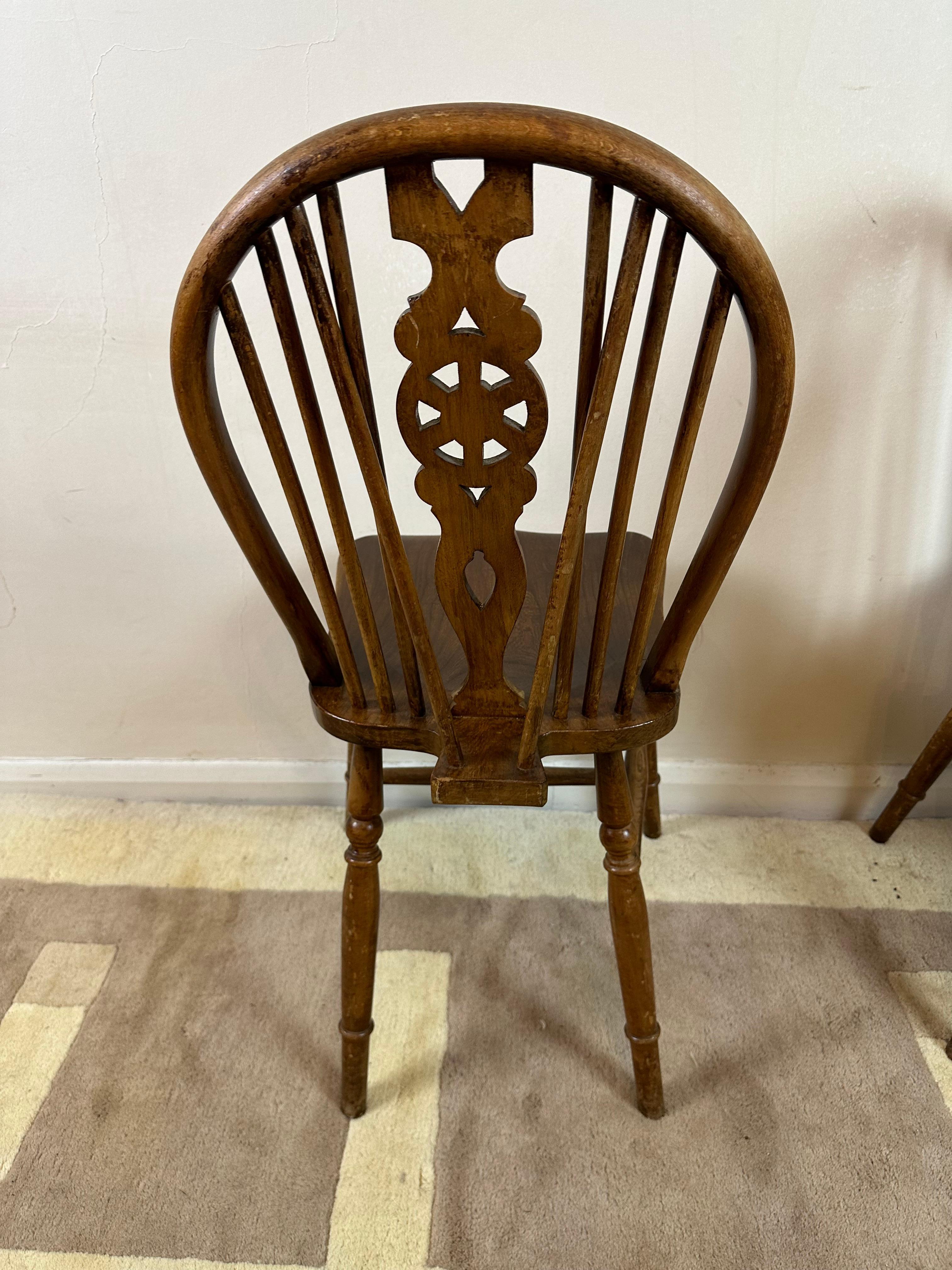 Beautiful Set of Six Windsor Wheelback Dining Chairs 2