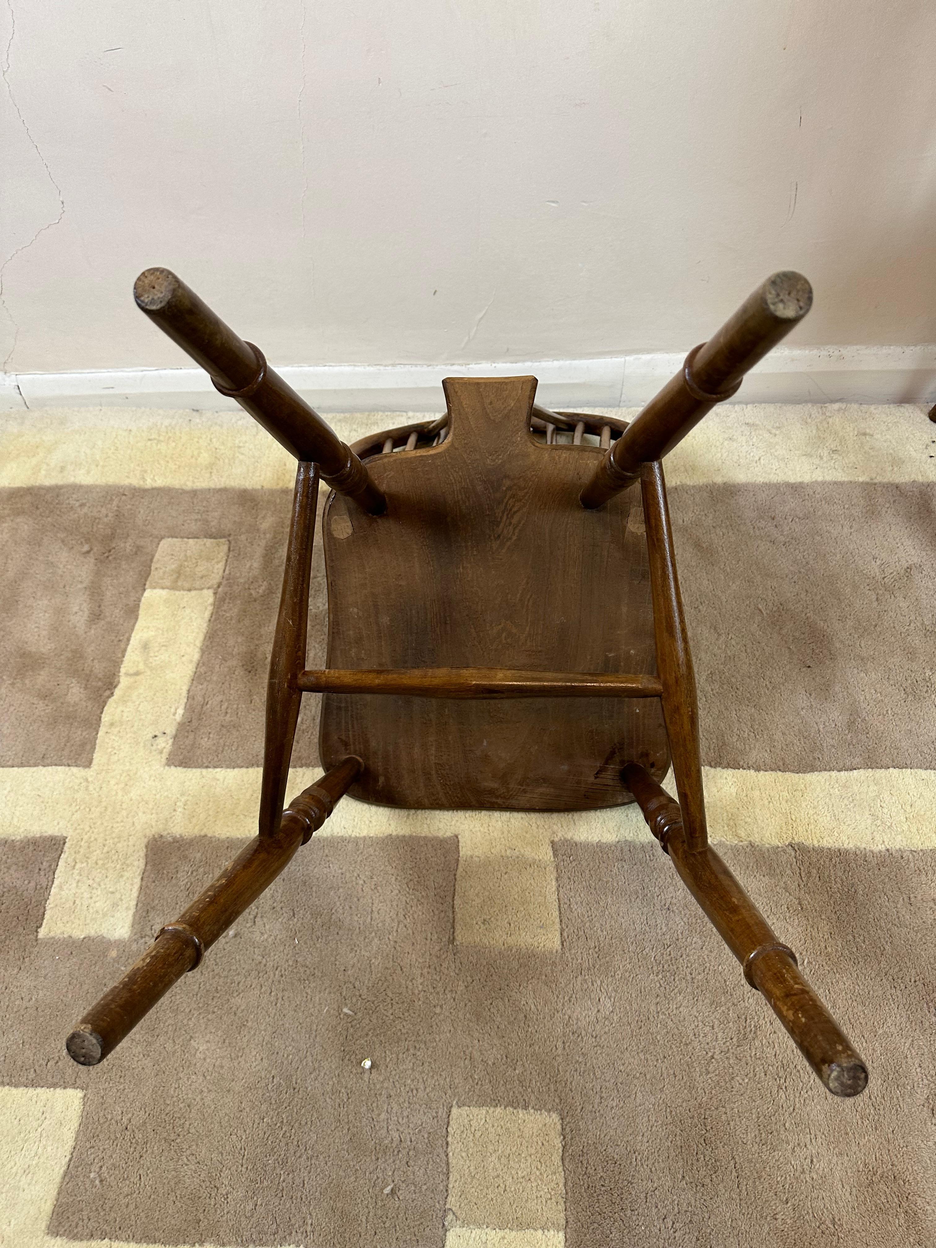Beautiful Set of Six Windsor Wheelback Dining Chairs 4