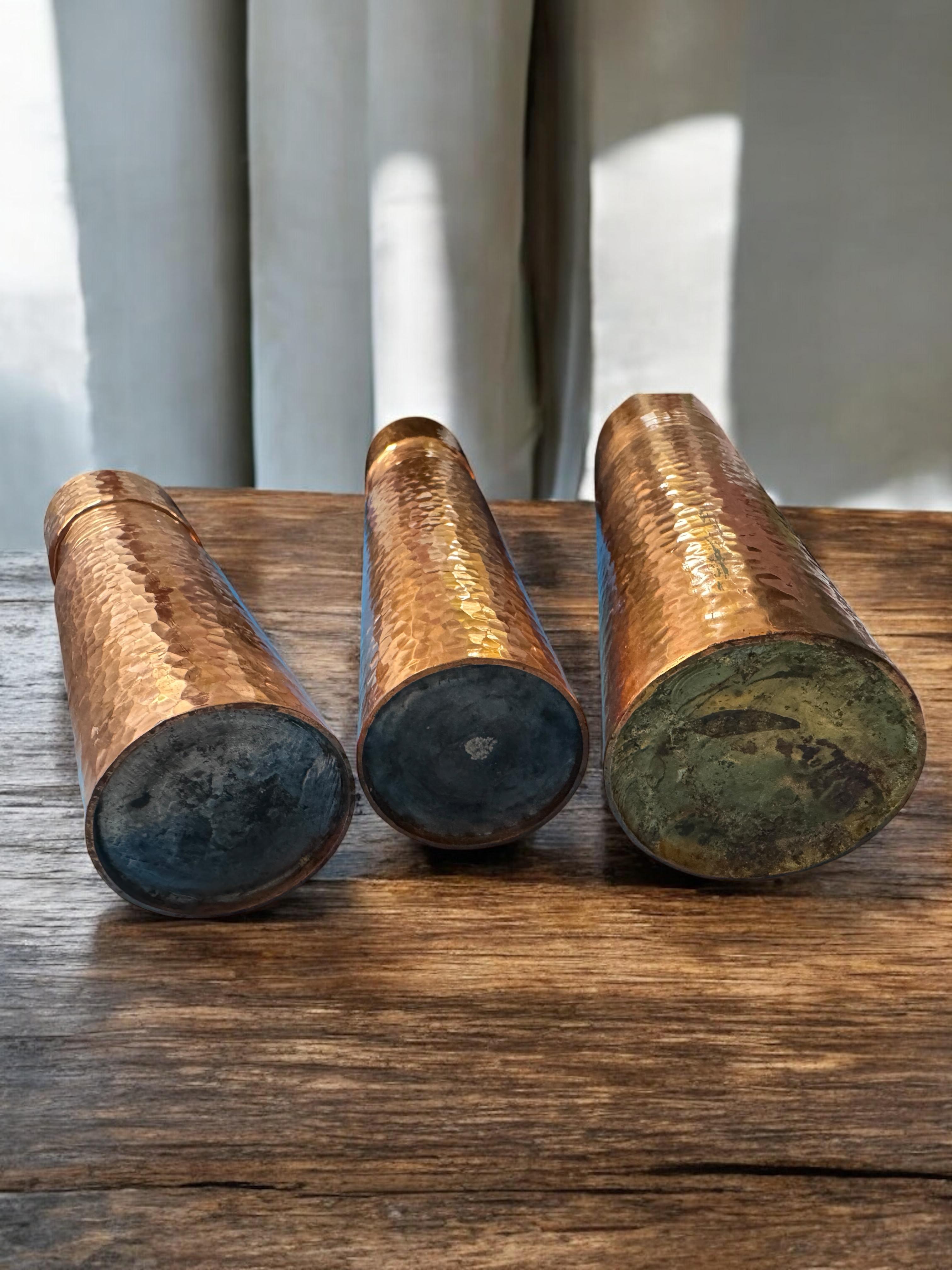 Beautiful Set of three Copper Handmade Brutalist Flower Vase, German, 1970s For Sale 11