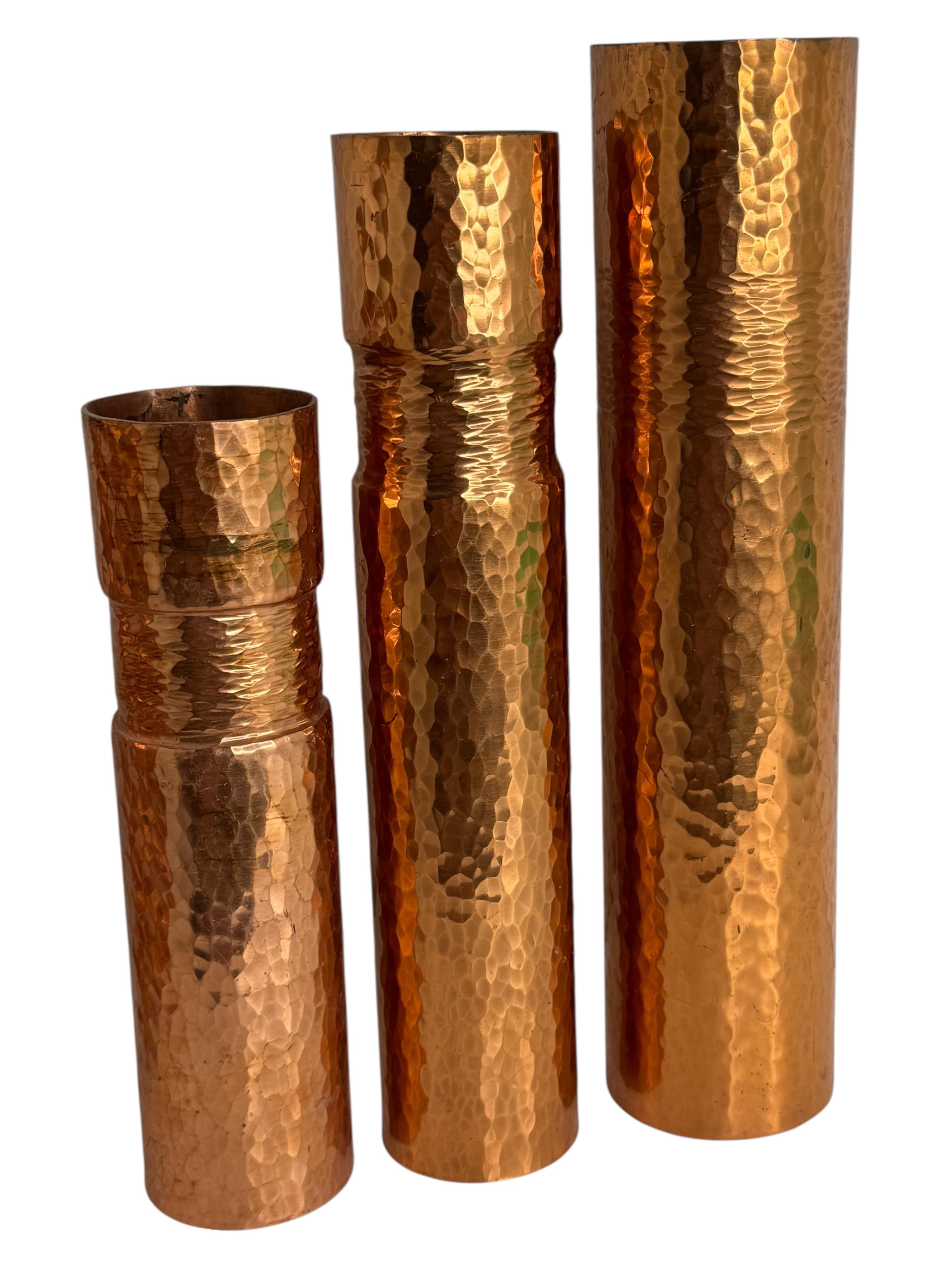 Beautiful Set of three Copper Handmade Brutalist Flower Vase, German, 1970s For Sale 3