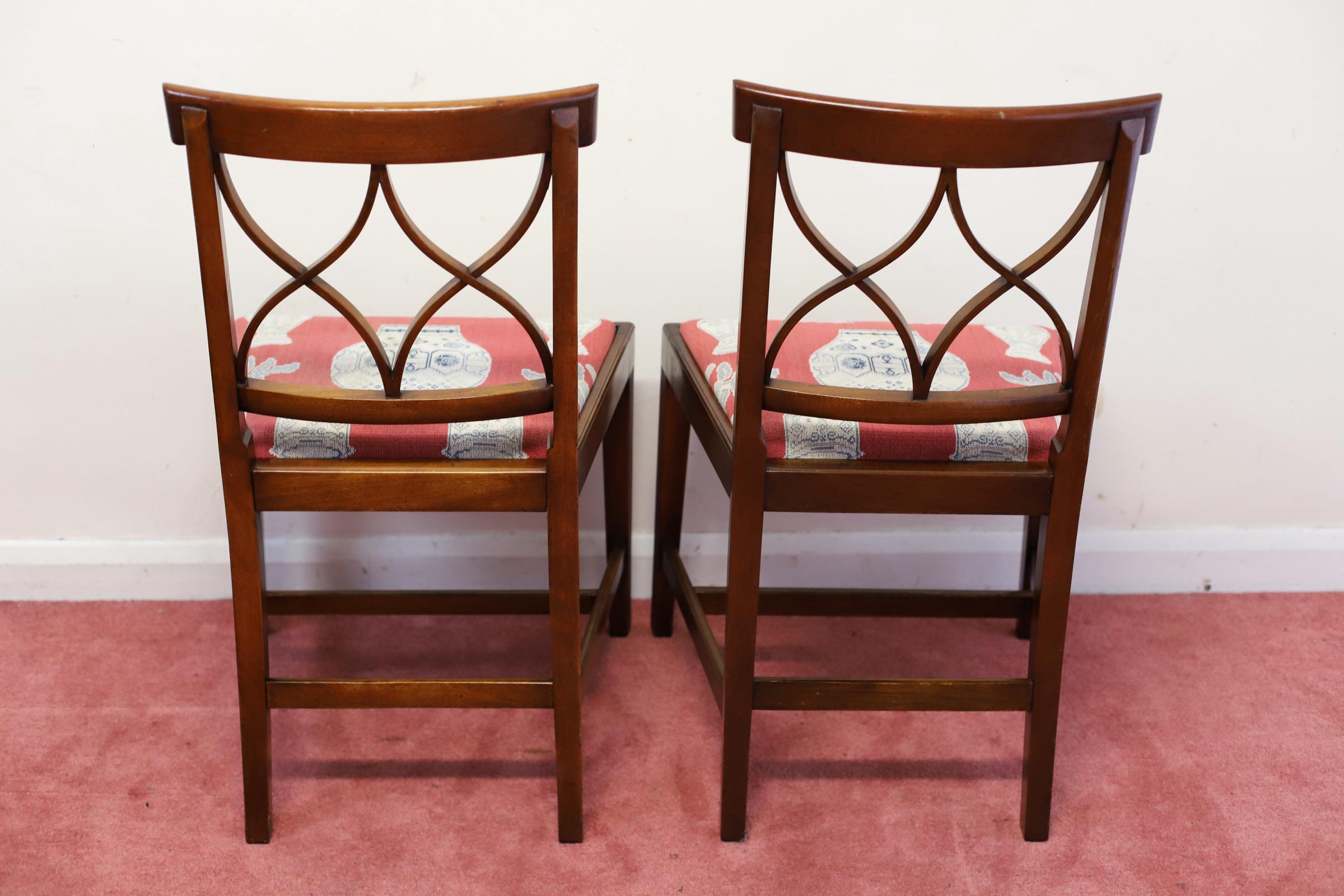 Beautiful Set Of Twelve George III Style Dining Chairs  For Sale 10