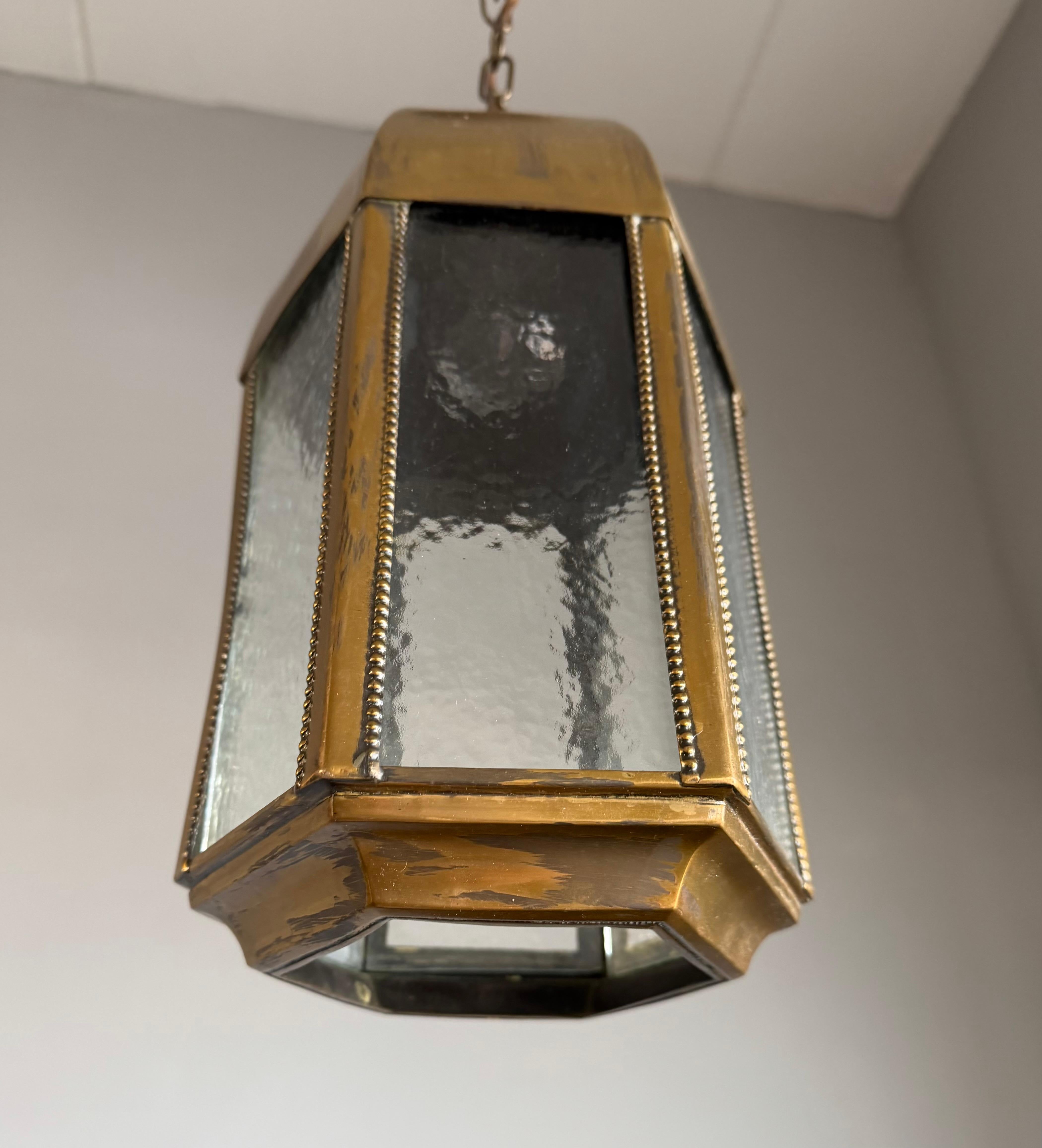 Lámpara colgante de estilo gótico y cúpula de la época de las Artes y Oficios de bella forma en venta 4