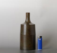 Beautiful shape Japanese Bronze Vase signed by Masaki (Hara Masaki, 1935-2011)