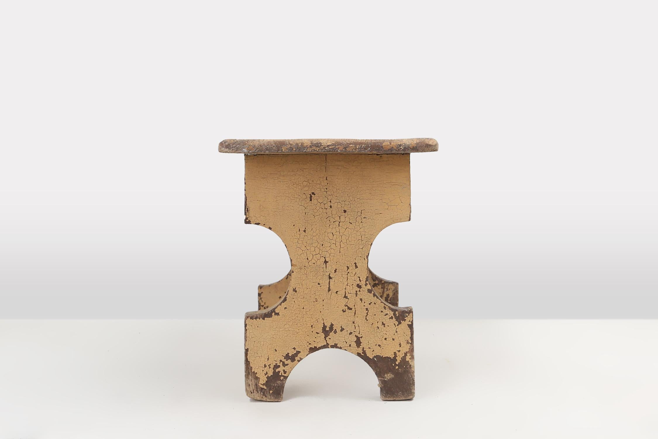 Hermoso taburete bajo de madera pintada, Francia ca. 1900 Francés en venta