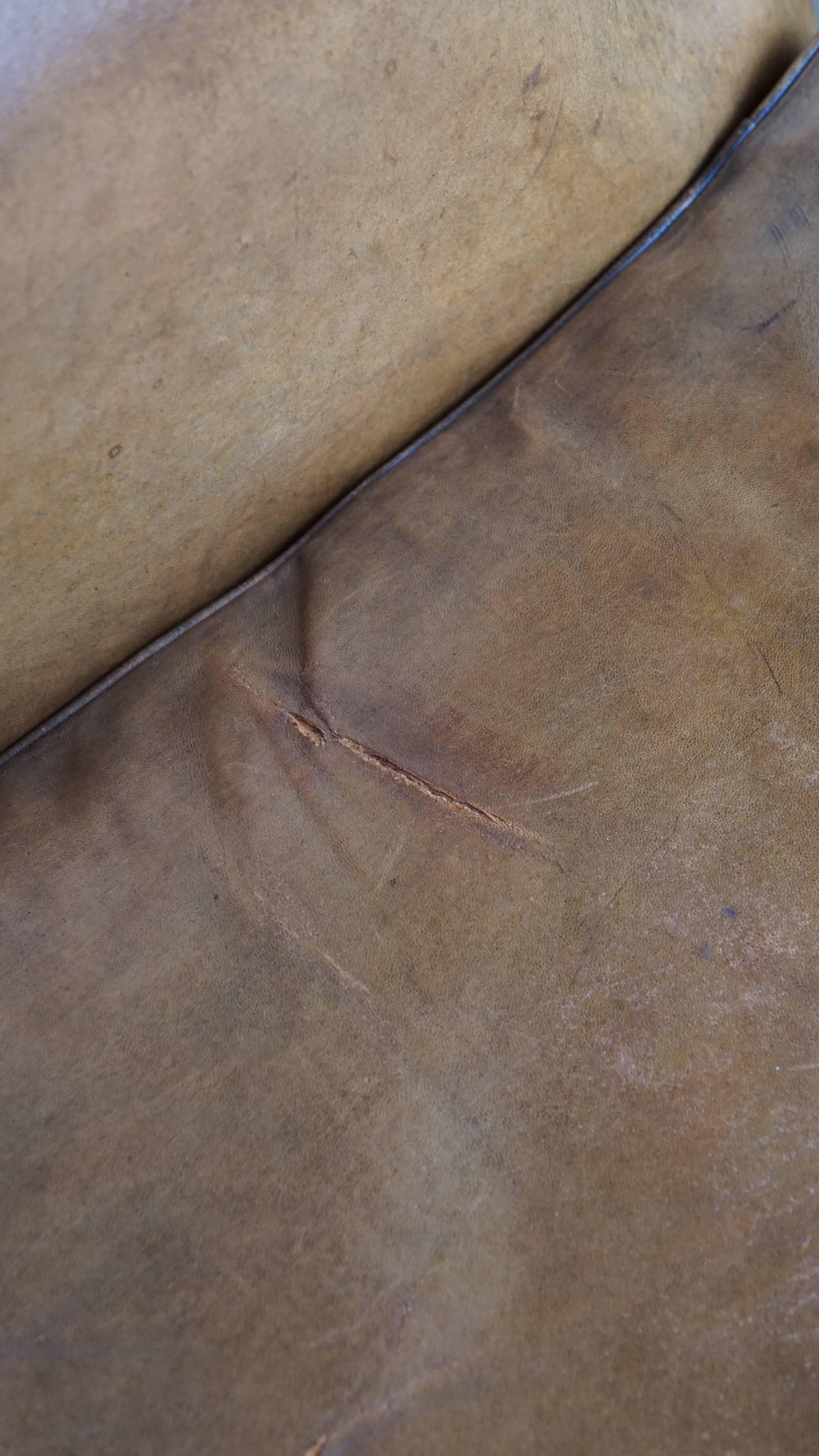 Beautiful sheepskin armchair with a very lovely color and patina For Sale 5