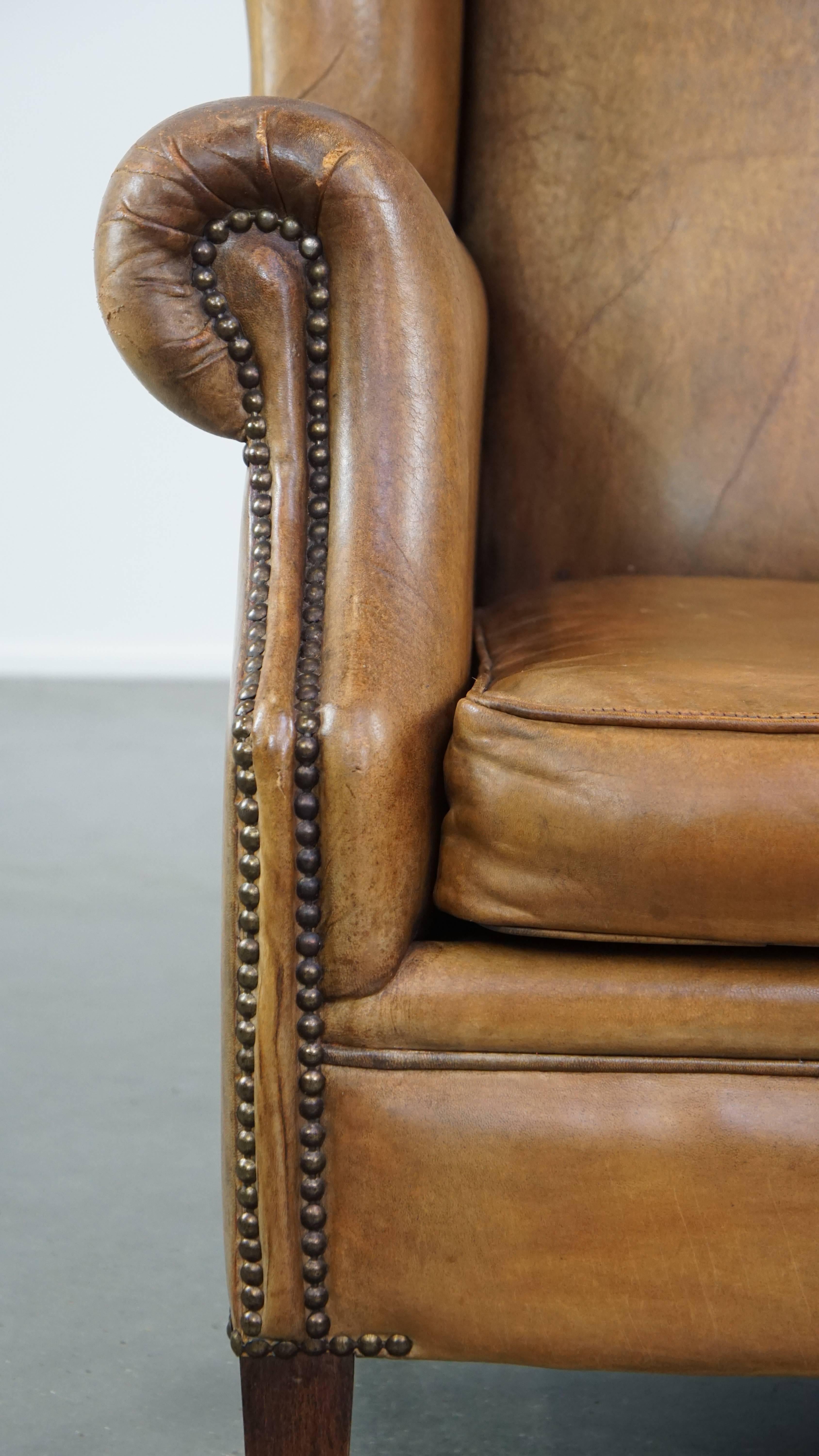 Beautiful sheepskin armchair with a very lovely color and patina For Sale 6