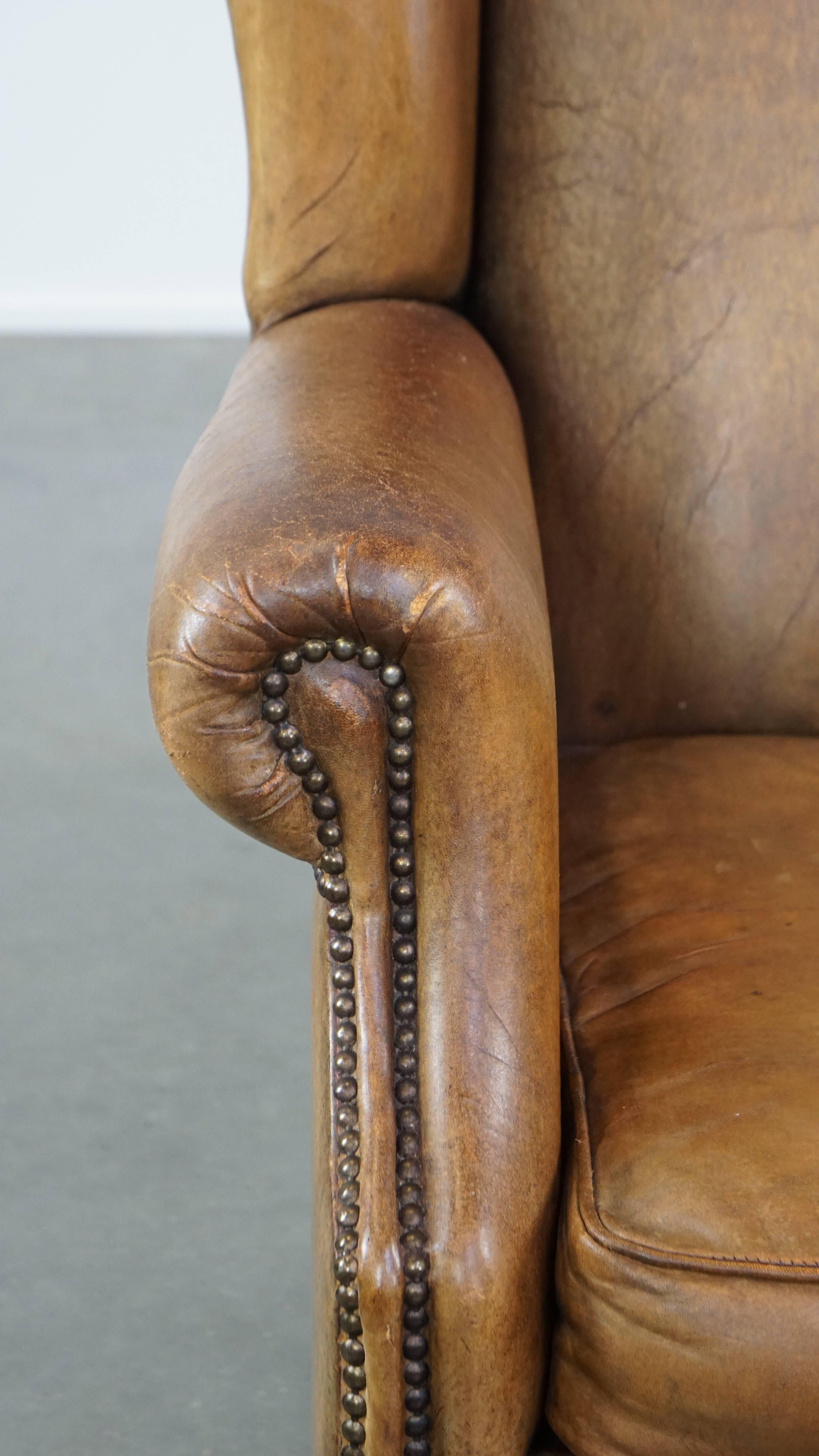 Beautiful sheepskin armchair with a very lovely color and patina For Sale 8