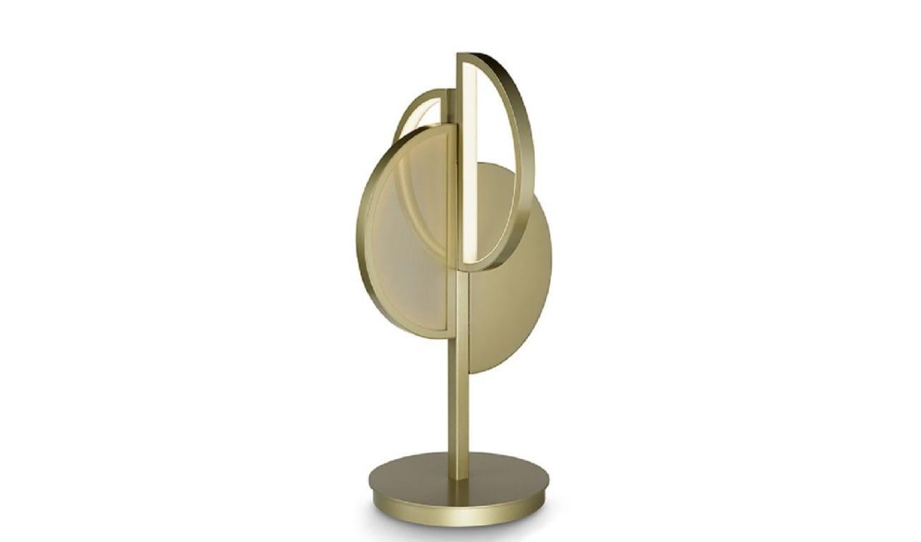 Modern Beautiful Table Lamp Brass Frame Champagne or Nichel Finish Vetrite Insert For Sale