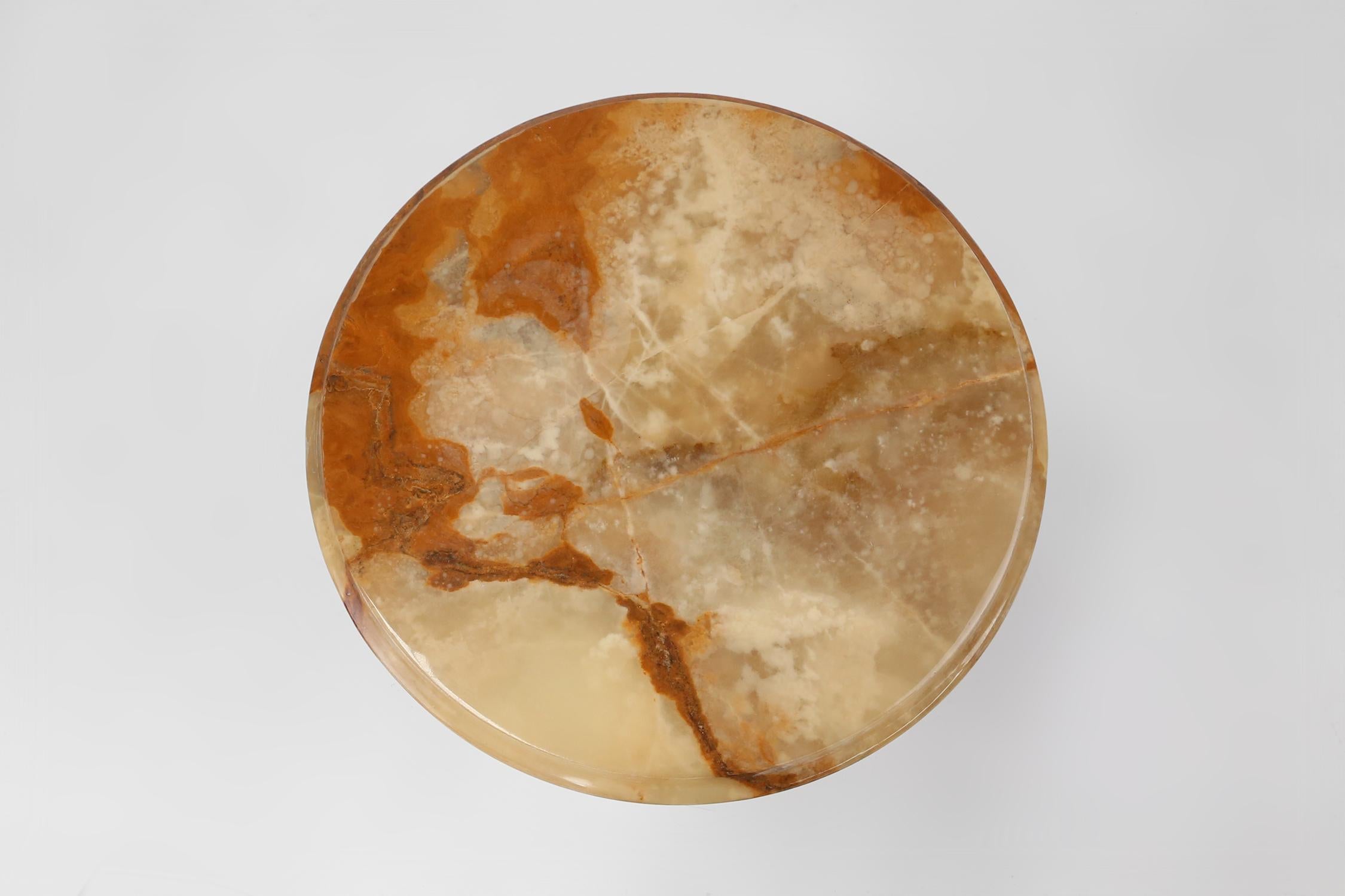 Beautiful side table in brass with onyx marble top, France ca. 1950 4