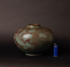 Beautiful signed Bronze vase, 20th century