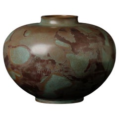Beautiful signed Bronze vase, 20th century