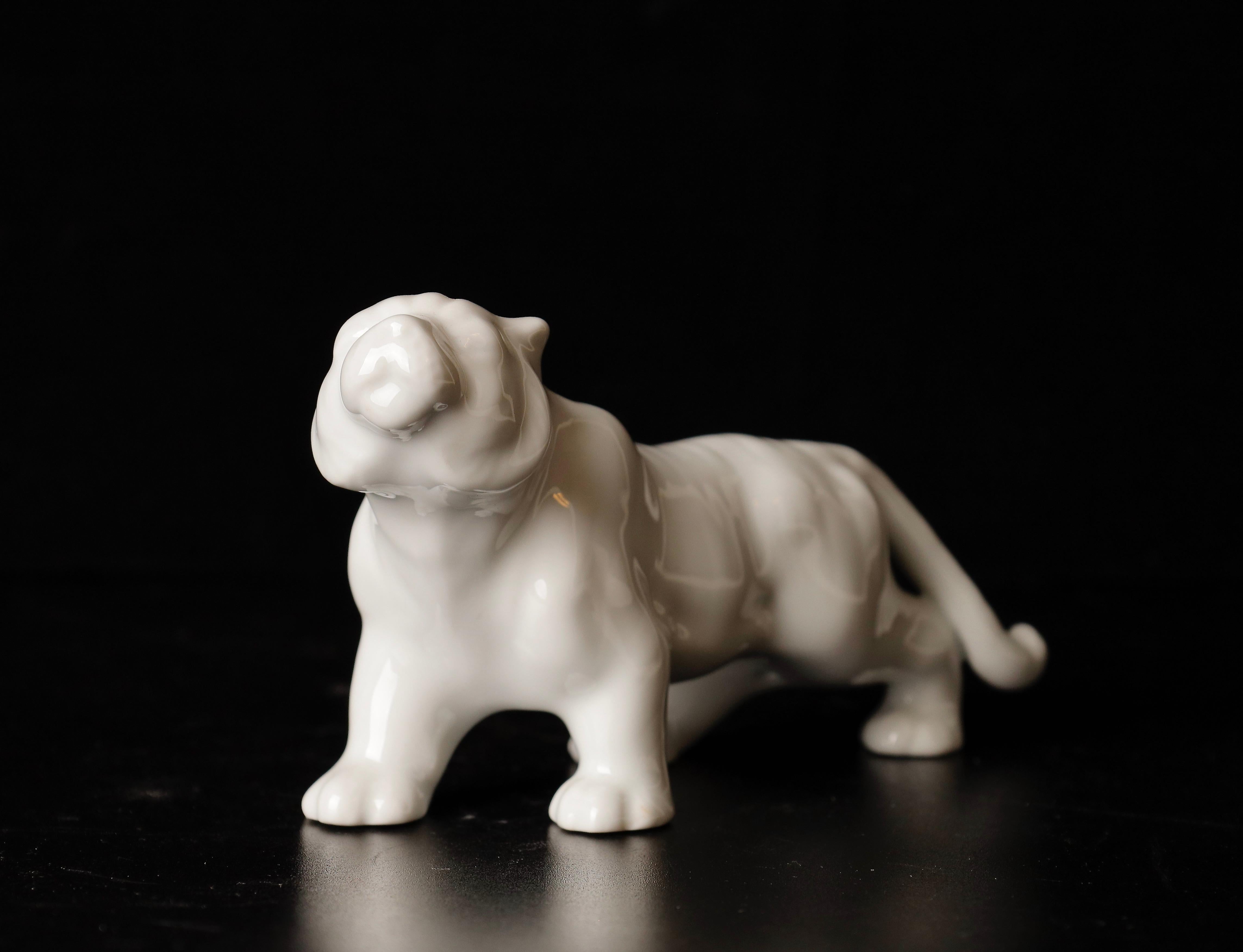 Japanese Beautiful Signed Miniature Porcelain Tiger Okimono Object For Sale