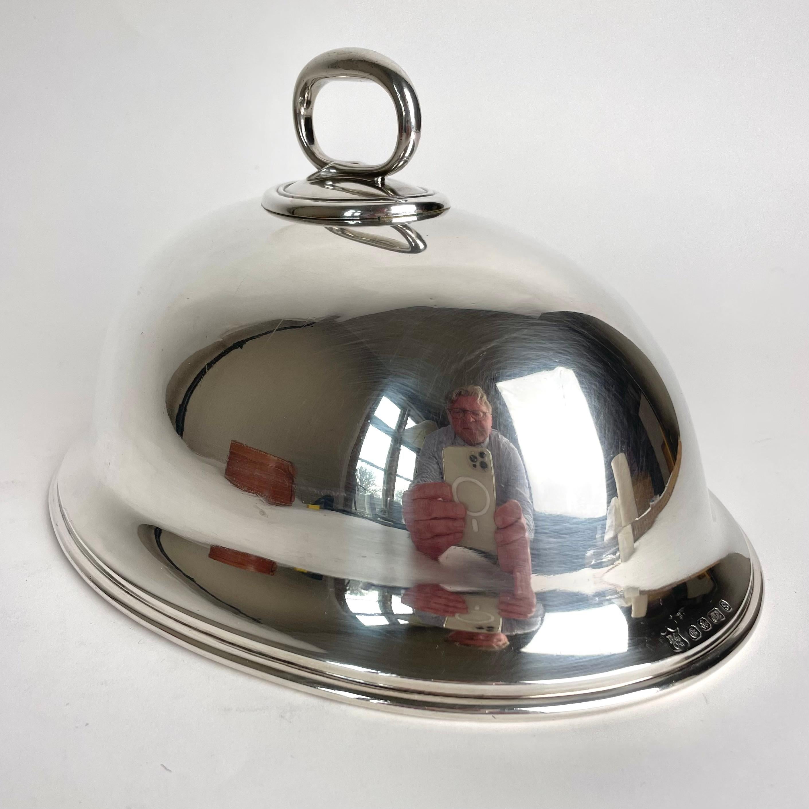 Silver Plate Beautiful silver plated Food Cover Dome by Elkington & Co from 1904 For Sale