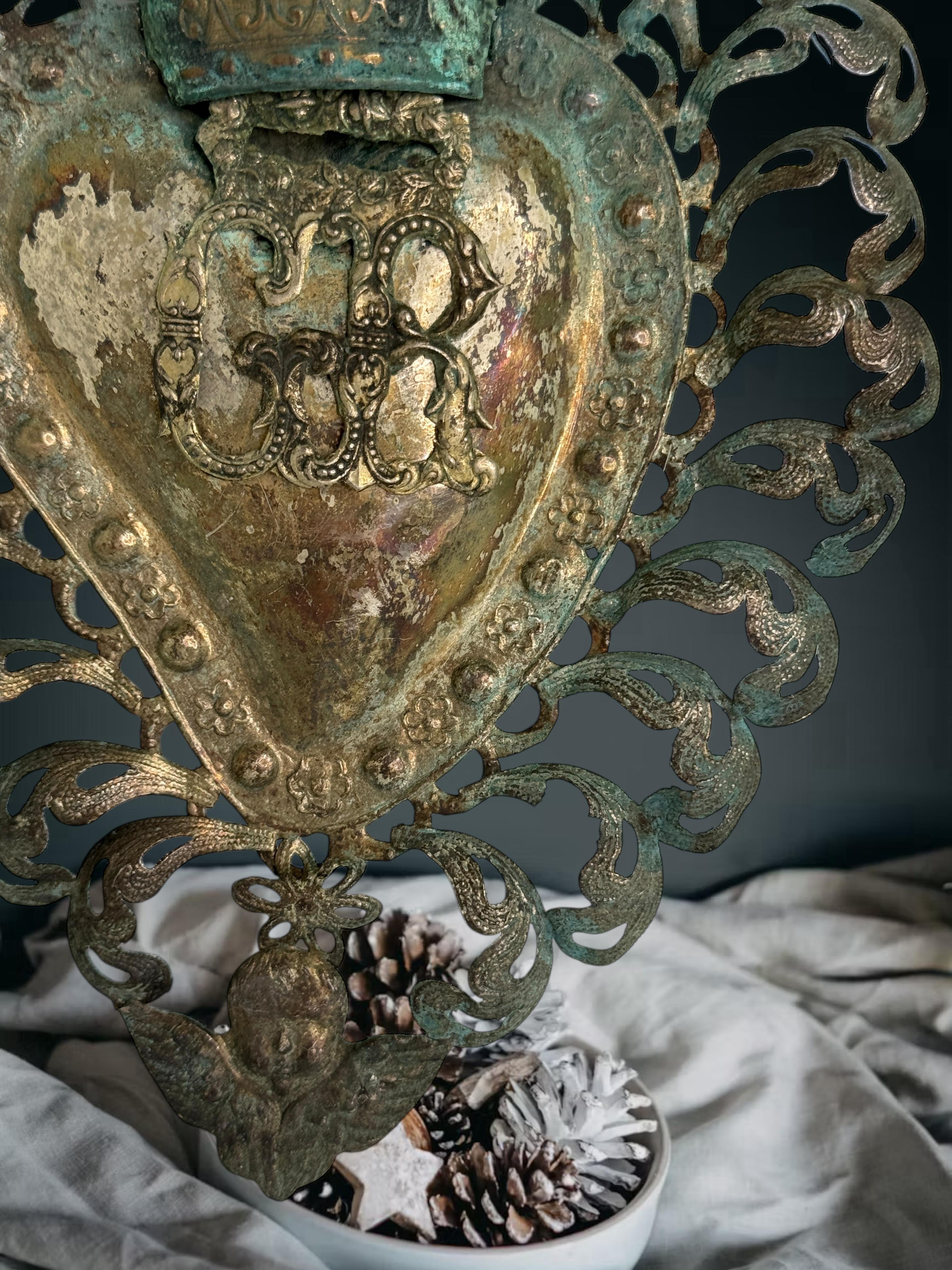 Magnifique évoto du Sacré-Cœur avec ange chérubin, européen ancien, années 1880 en vente 4