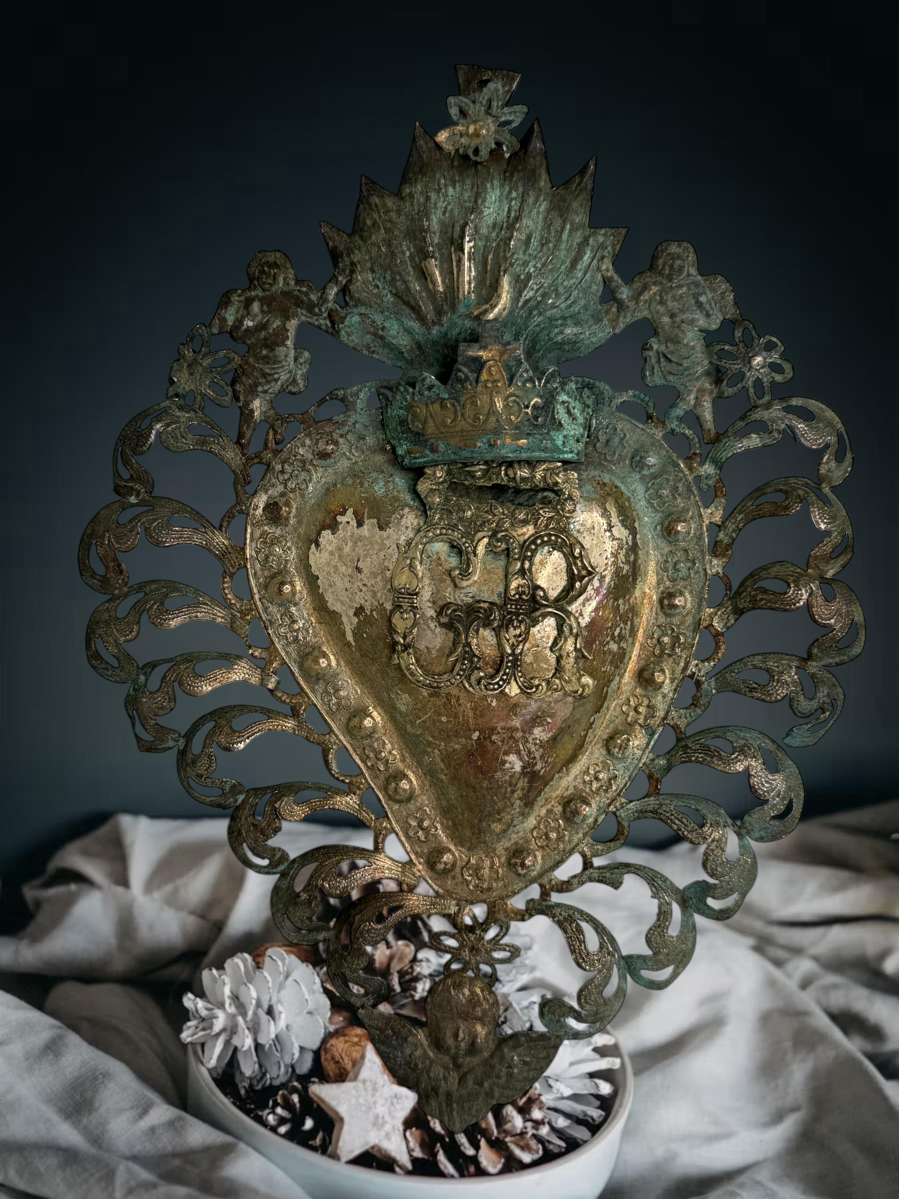 Plaqué argent Magnifique évoto du Sacré-Cœur avec ange chérubin, européen ancien, années 1880 en vente