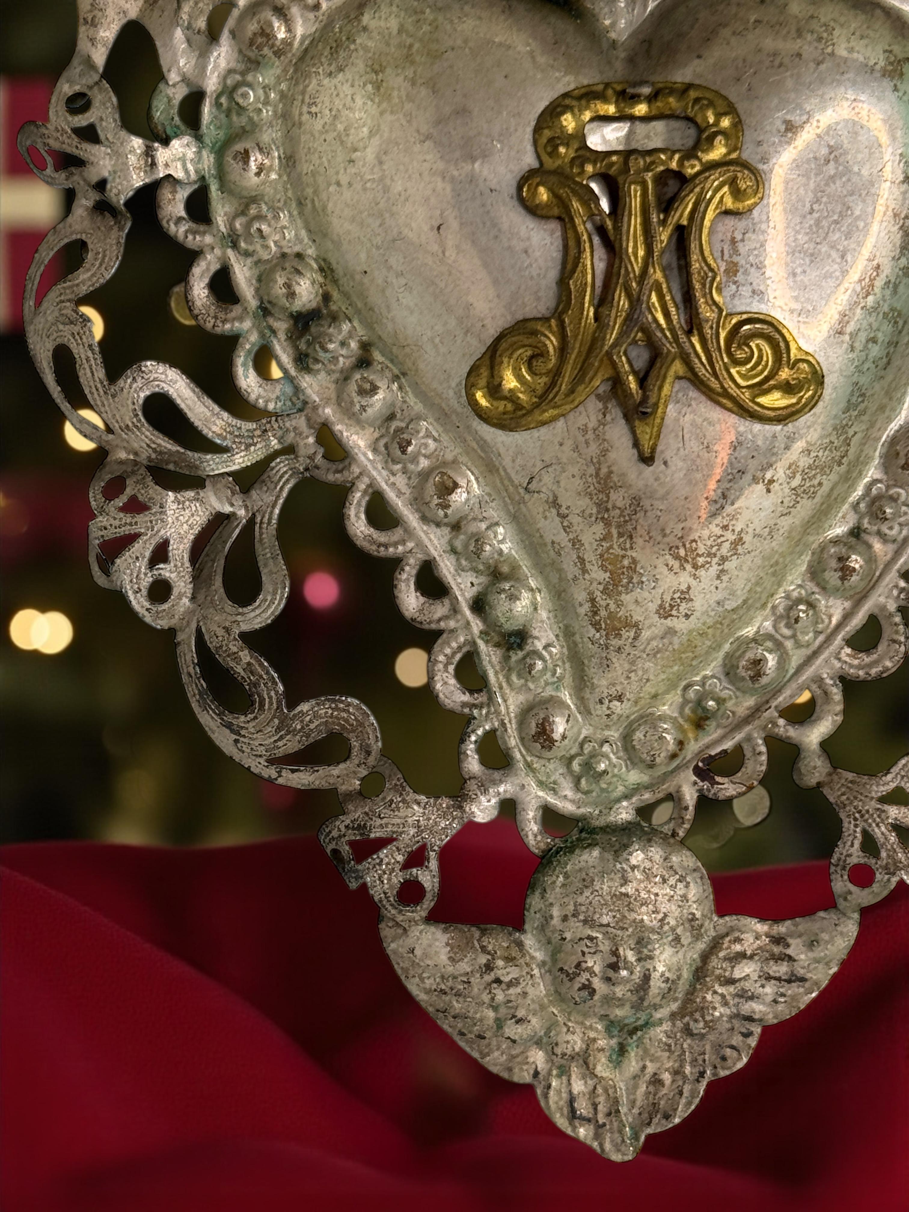 Placcato argento Bellissimo ex voto in argento con angelo cherubino, antico europeo, 1880 in vendita