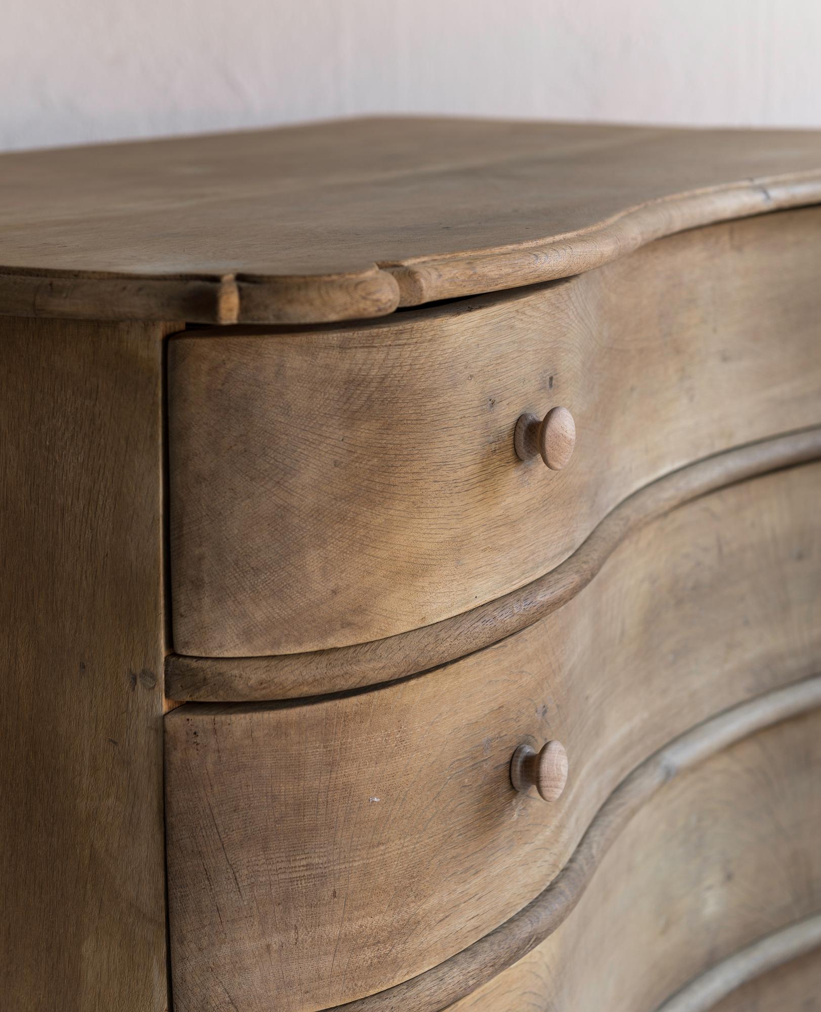 Beautiful Simple Northern 18th Century Baroque Commode Galbée in Bleached Oak 1