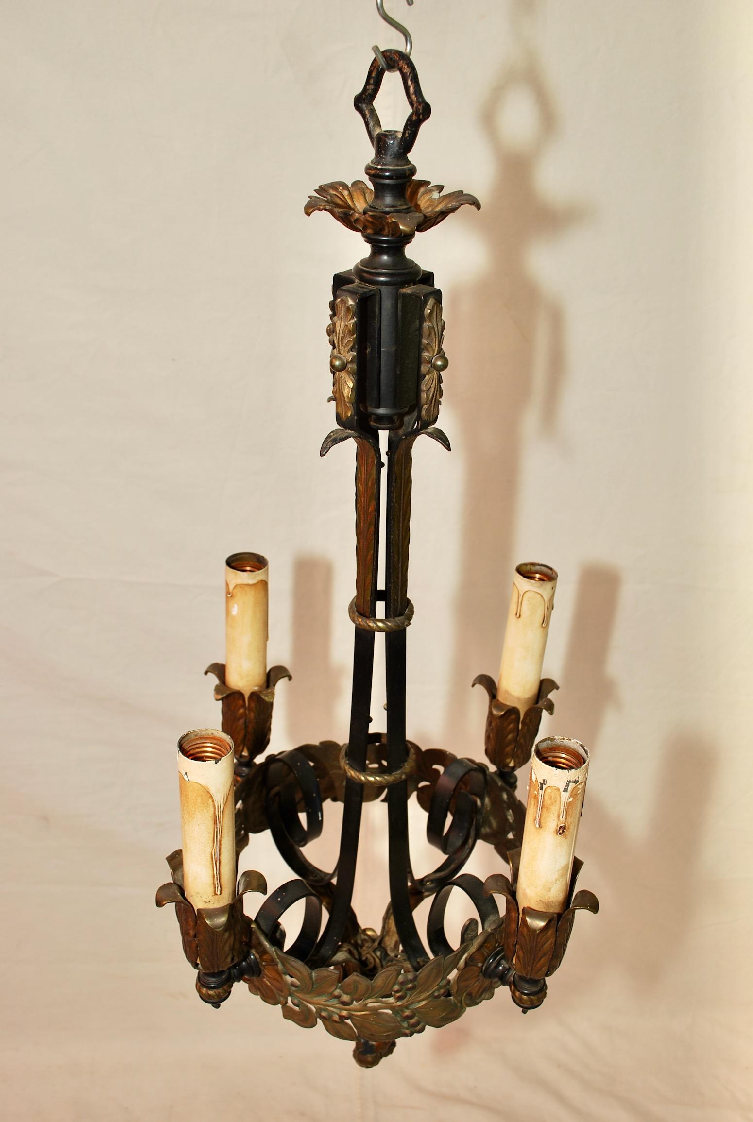 American Beautiful Small 1920s Wrought Iron/Brass Chandelier For Sale