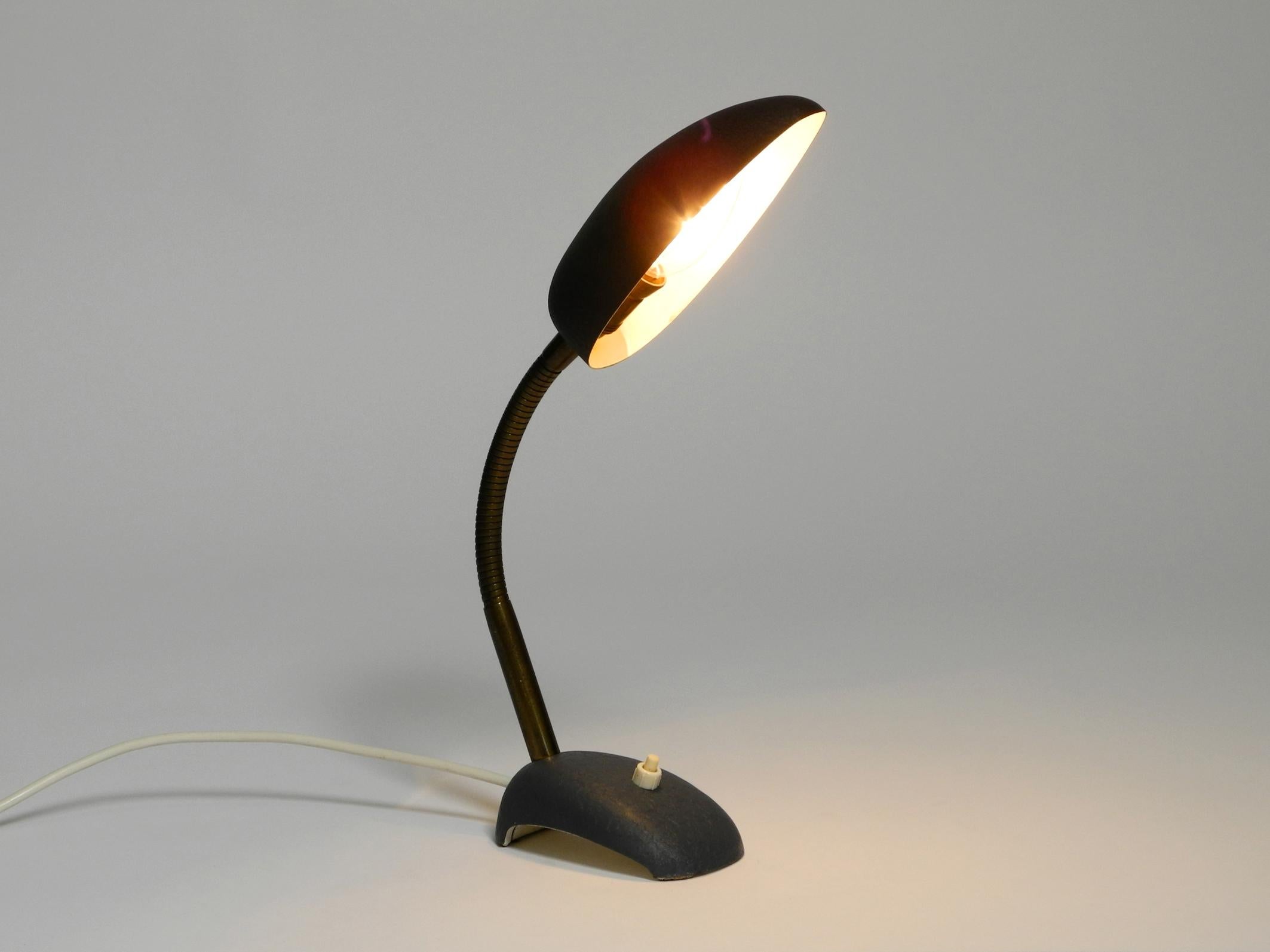 Mid-20th Century Beautiful small 1950s table lamp with metal gooseneck from Gebrüder Cosack For Sale