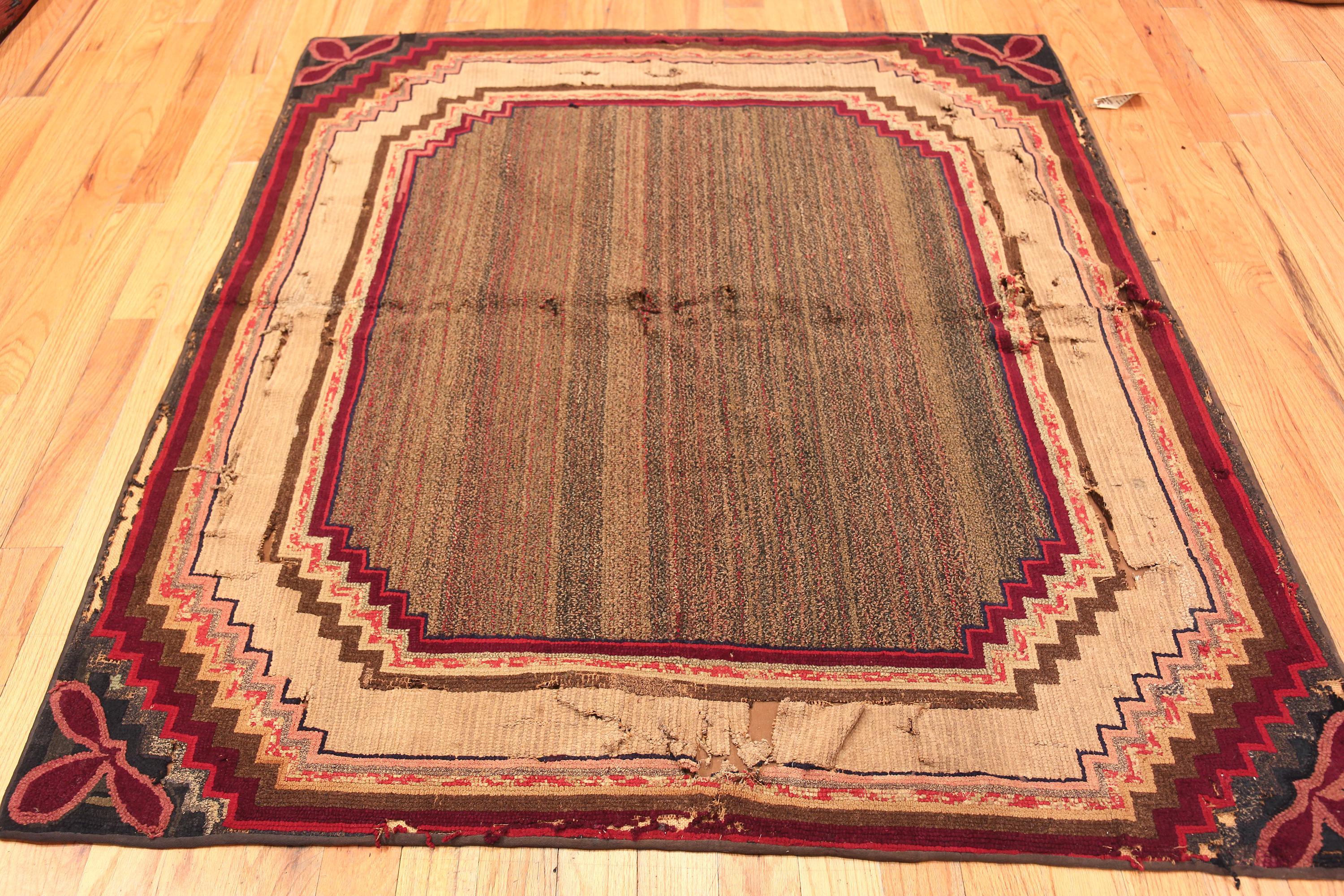 Beautiful Small Antique American Hooked Rug, Country Of Origin: America, Circa Date: 1900