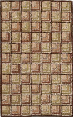 Beautiful Small Scatter Size Antique American Green Hooked Rug 2'5" x 3'8"