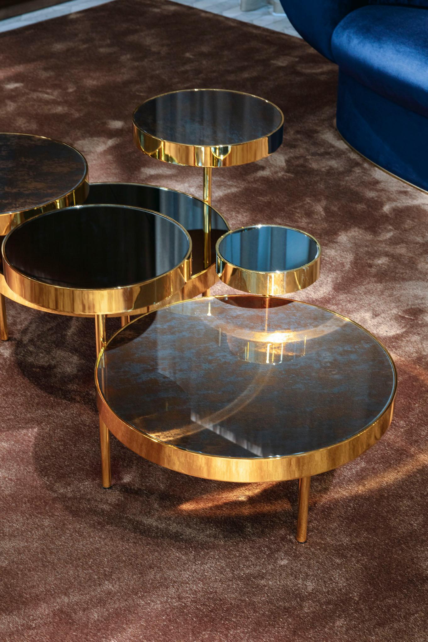 Modern Beautiful Small Side Table Polished Gold Finish Vetrite and Smoked Mirror For Sale