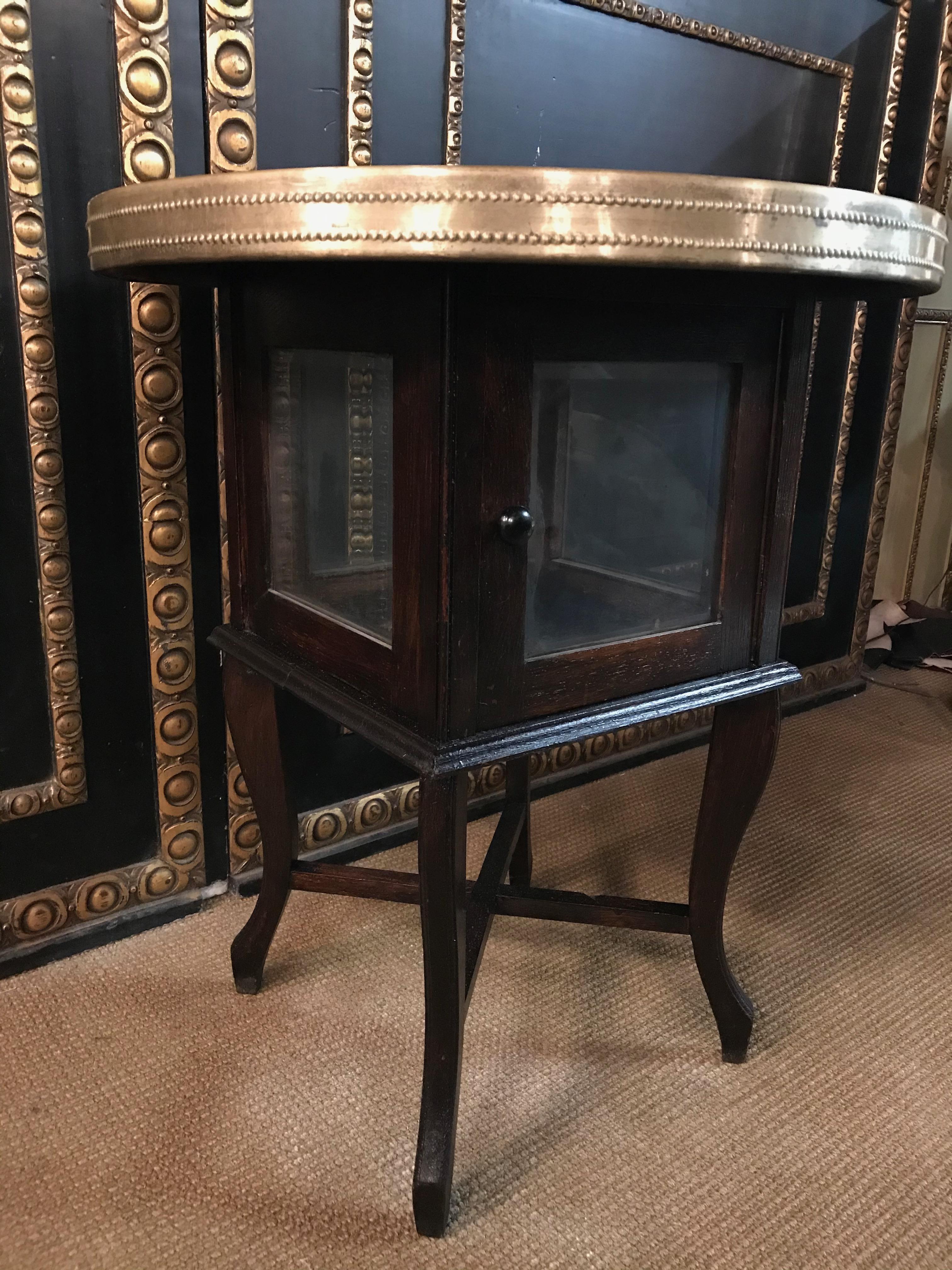 Beautiful Smoking Table with Brass Top In Good Condition For Sale In Berlin, DE