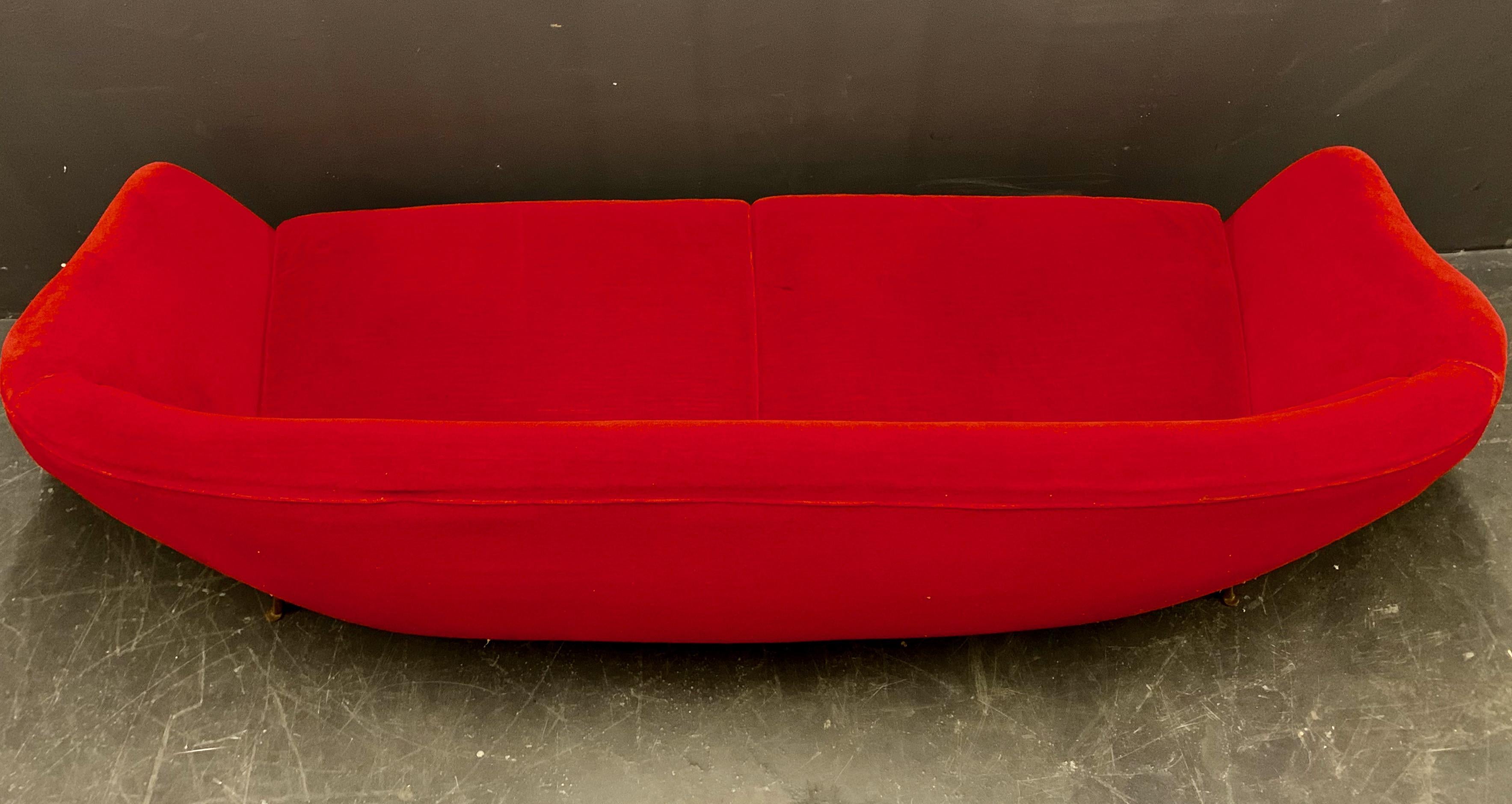 Beautiful Sofa Attributed to Andrea Busiri Vici 3