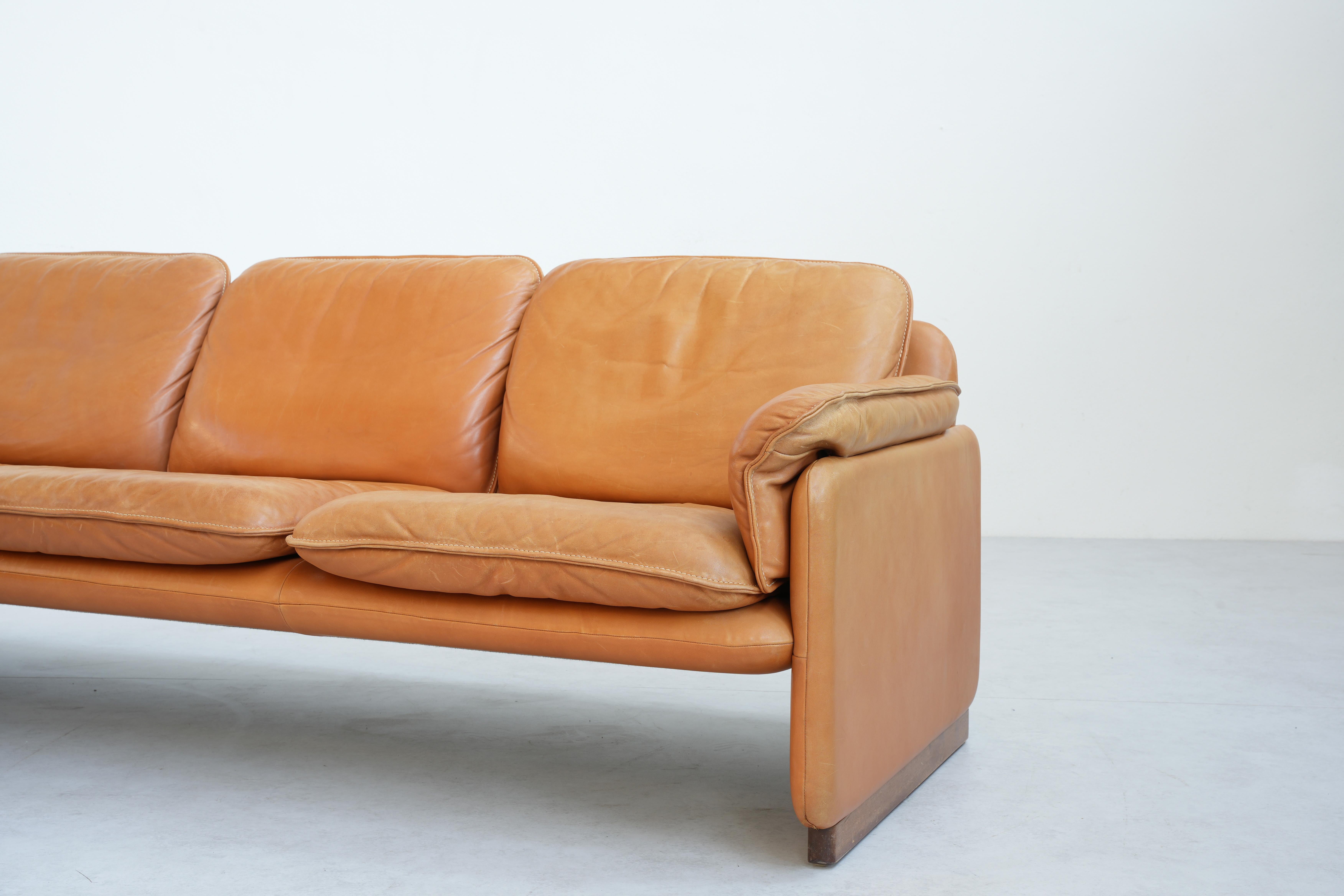 Schönes Sofa von DeSede Mod. DS61 DS 61 Braunes Leder, Schweiz 1970er Jahre im Angebot 5