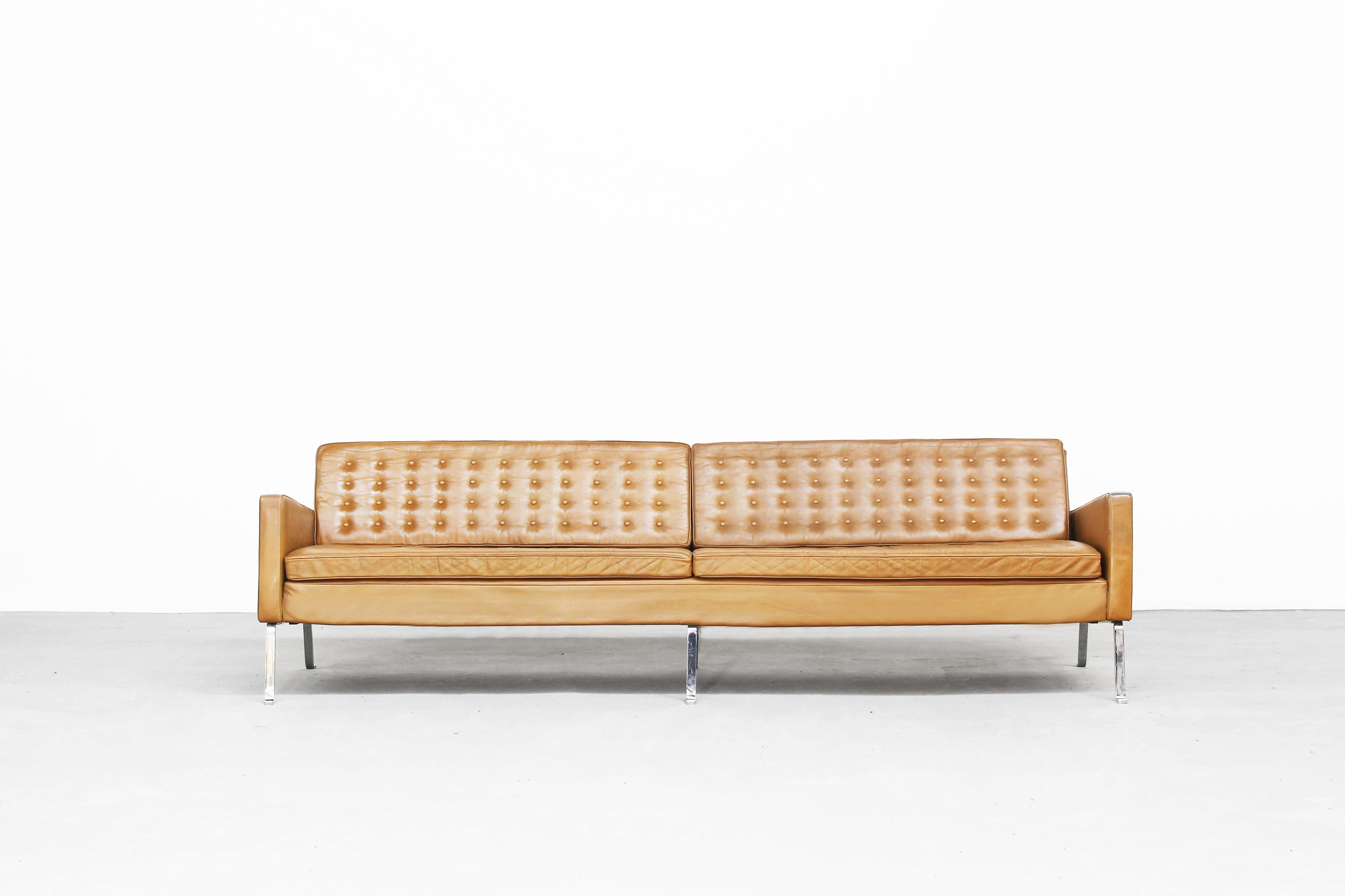 Beautiful Sofa by Roland Rainer for Wilkhahn, Germany 1960s Leather In Good Condition In Berlin, DE