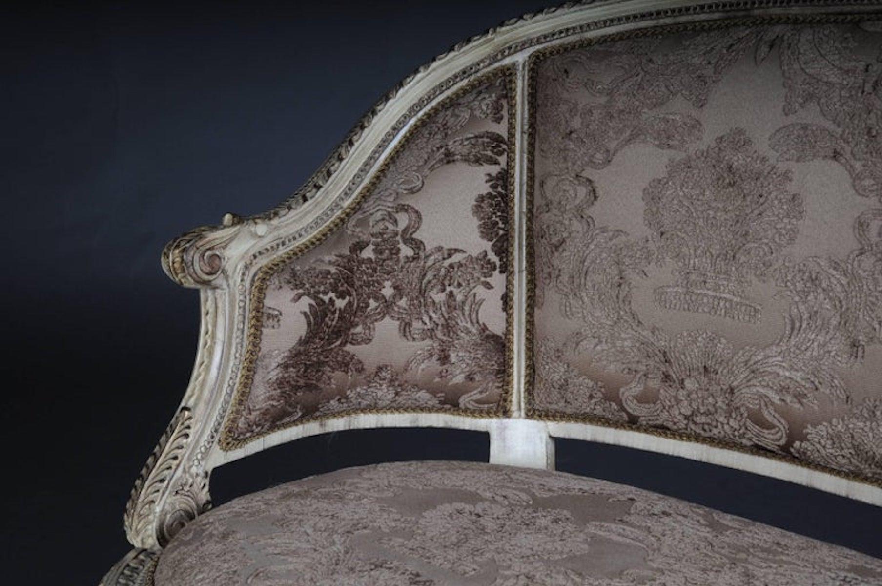 Français Magnifique canapé de style Louis XVI en vente