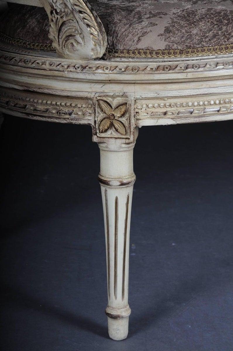 Sculpté à la main Magnifique canapé de style Louis XVI en vente